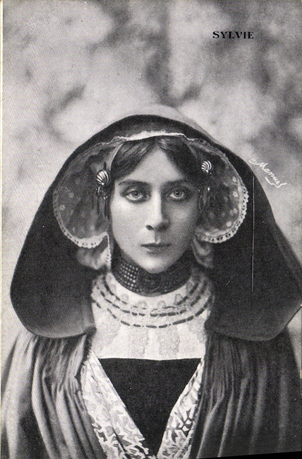 VINTAGE POSTCARD Fantasy Sylvie Woman