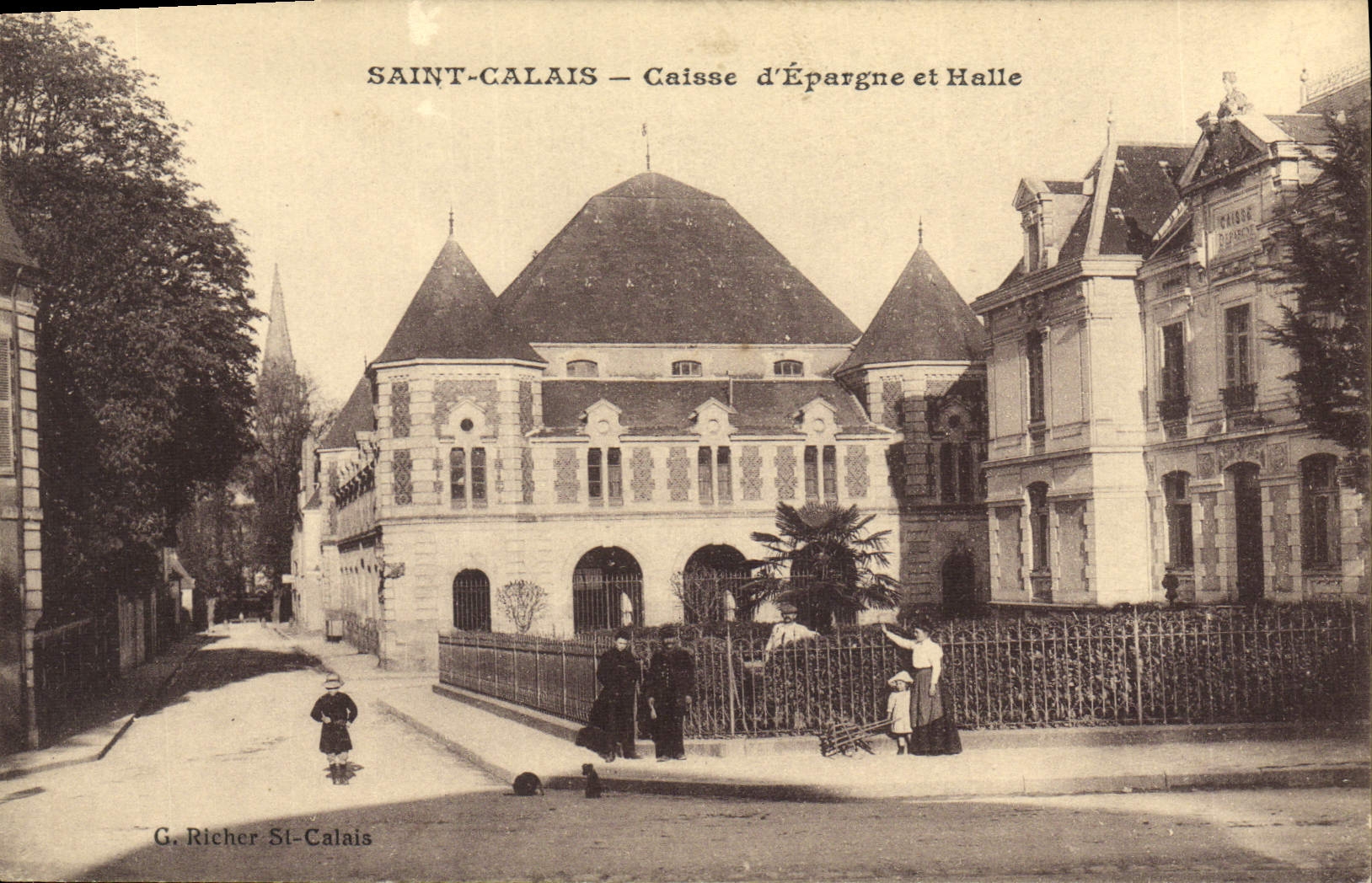 CPA Banque Caisse d'Epargne et Halle Saint Calais