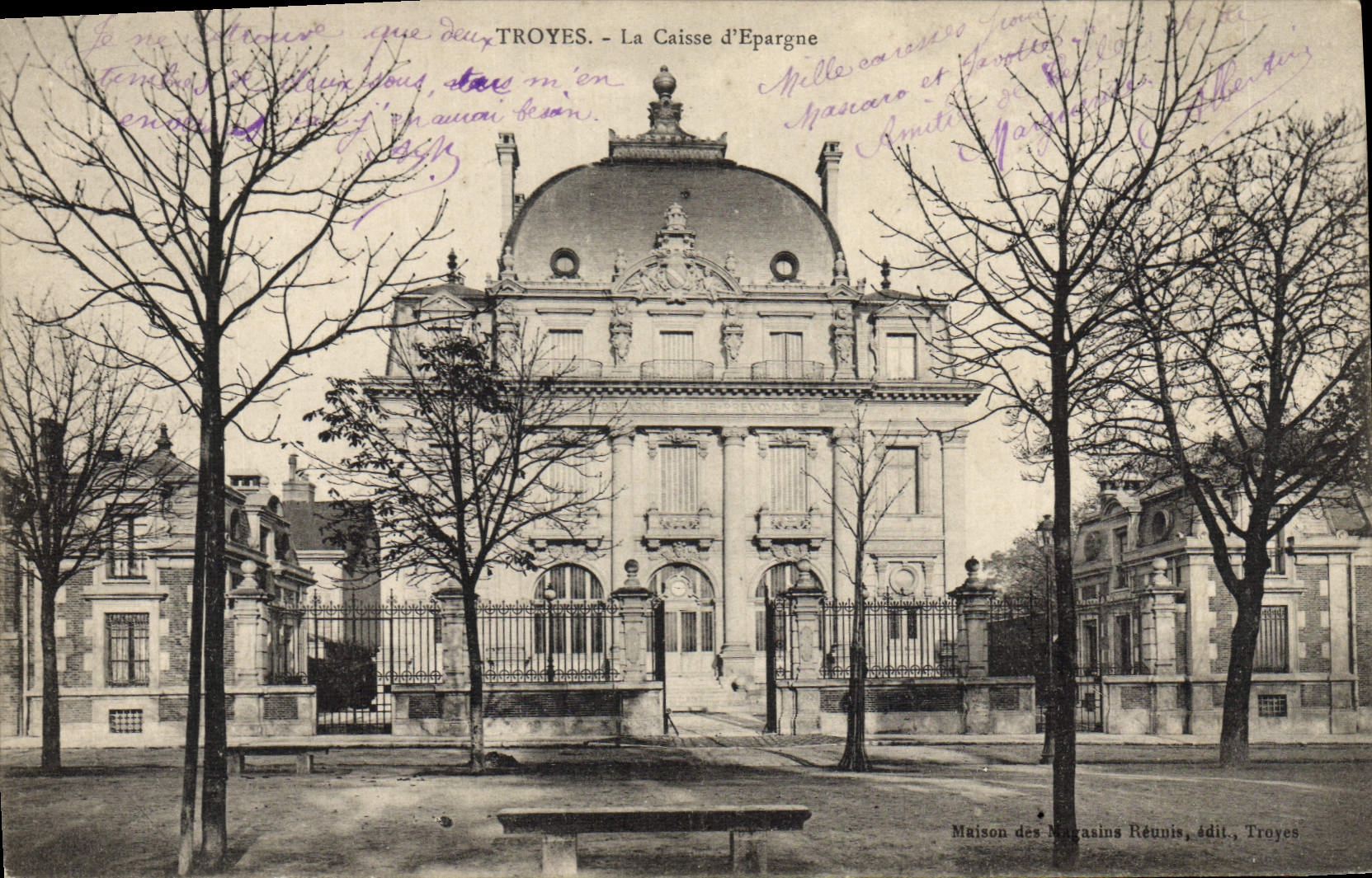 VINTAGE POSTCARD Bank Savings bank Troyes
