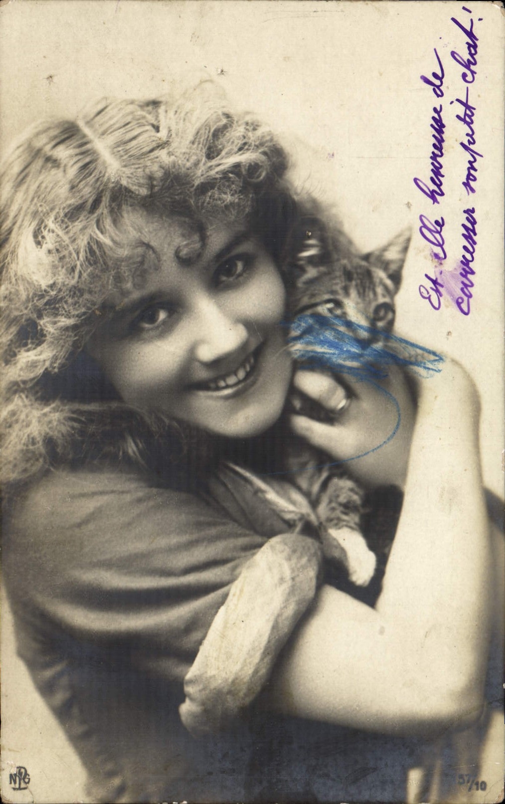 CPA Chat chats Chaton Femme