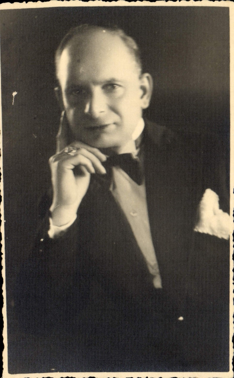 VINTAGE POSTCARD Dedicacee Actor