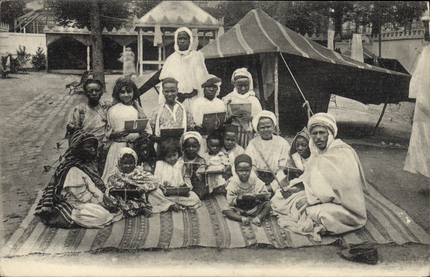 VINTAGE POSTCARD Negro Black Man Children