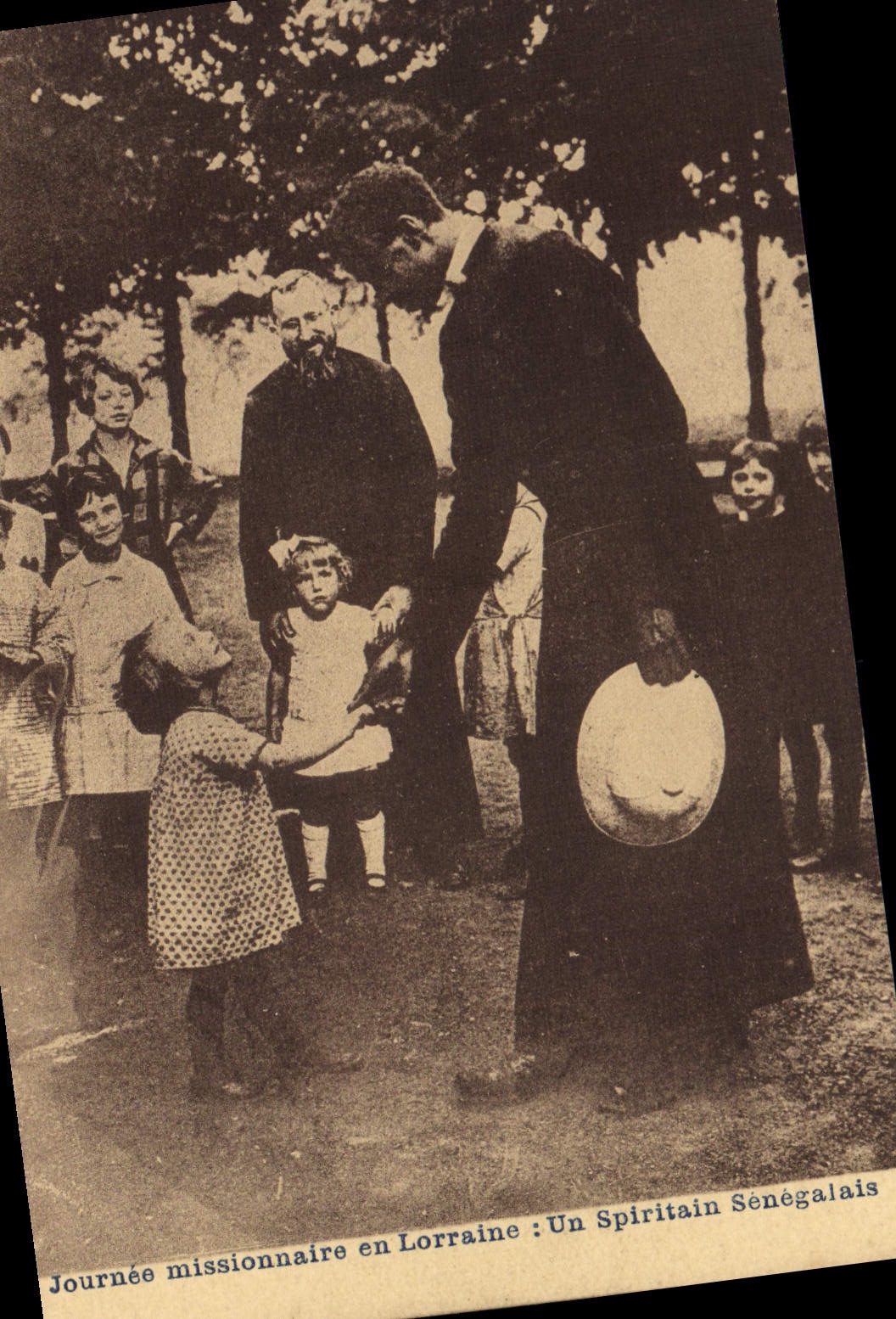 Misionario del día del hombre negro del negro de la POSTAL de la VENDIMIA en Lorena senegalés Spiritain