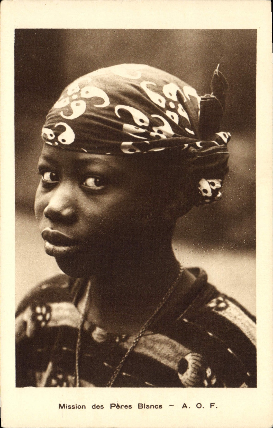 CPA Negre Femme Noire Mission des Peres Blancs AOF