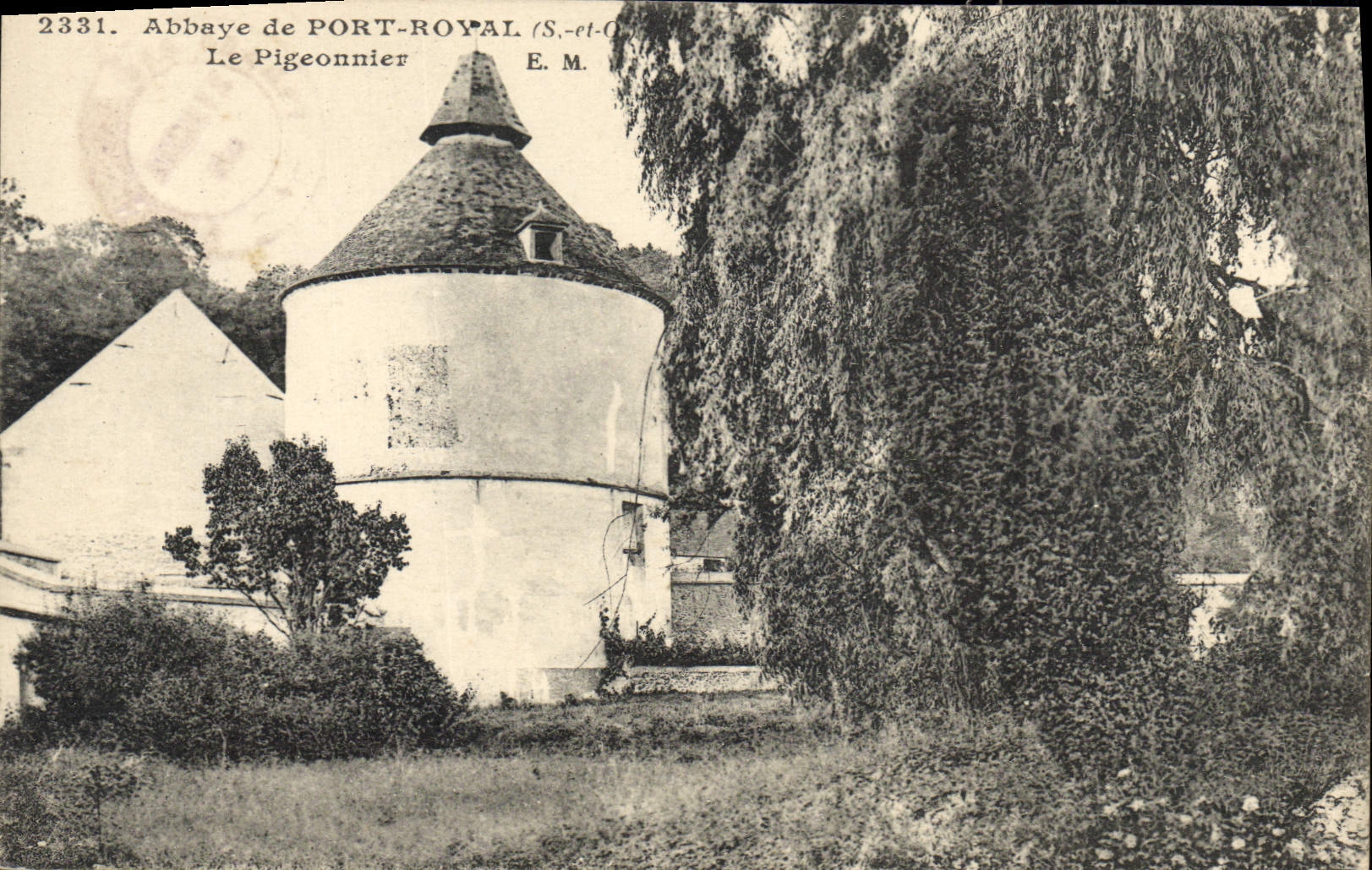 VINTAGE POSTCARD Dove Pigeon fancying Abbey of Royal Port the pigeon one