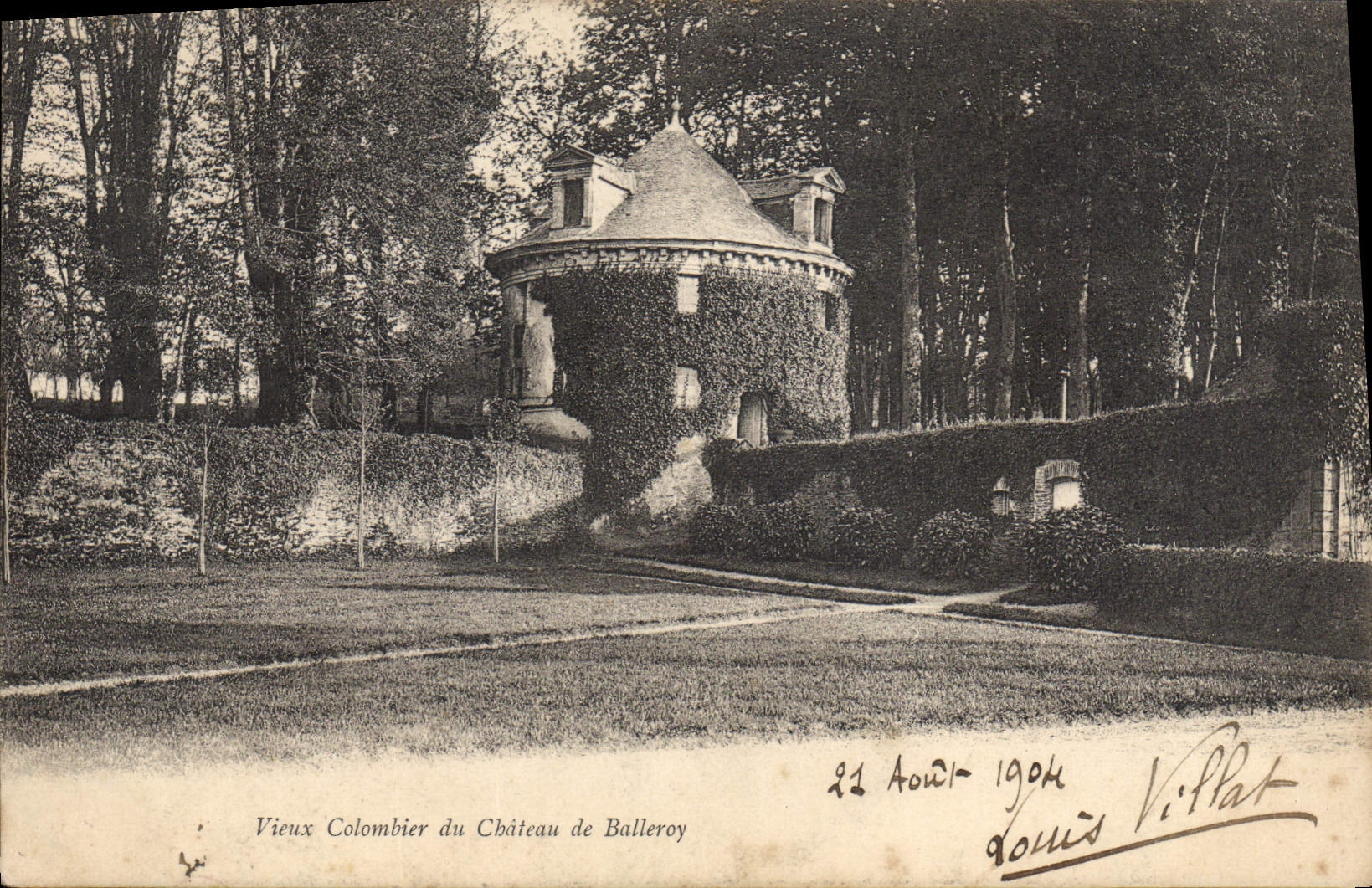 VINTAGE POSTCARD Dove Pigeon fancying Old man dovecote of the castle of Balleroy