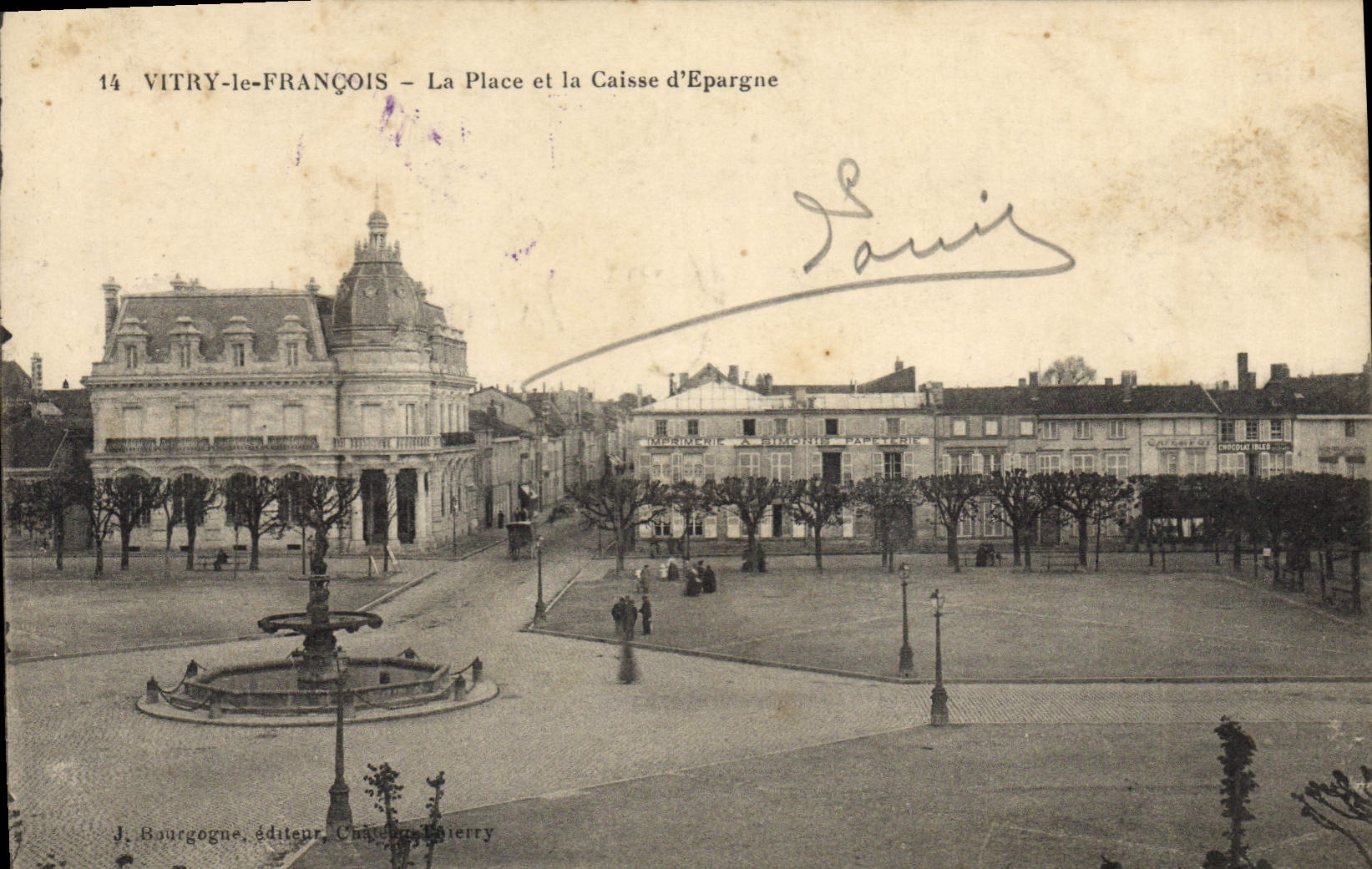 CPA Banque Vitry le Francois La place et la Caisse d'Epargne 