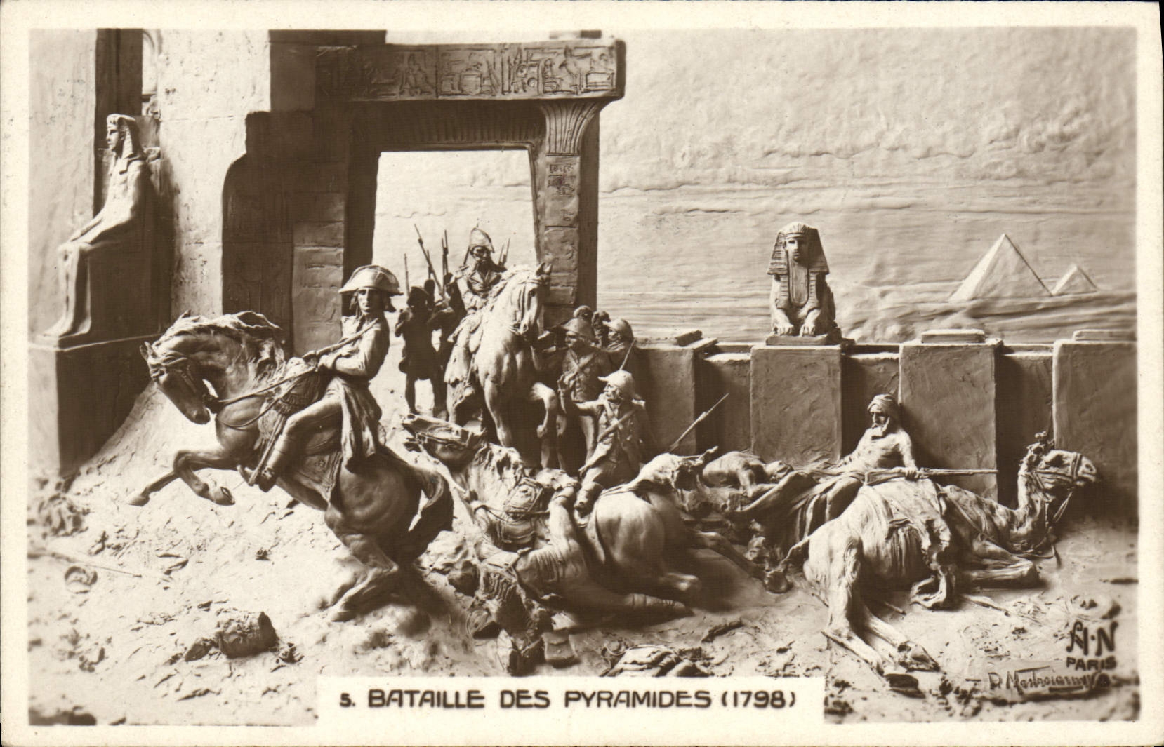 CPA Napoleon 1er Bataille des Pyramides 1798