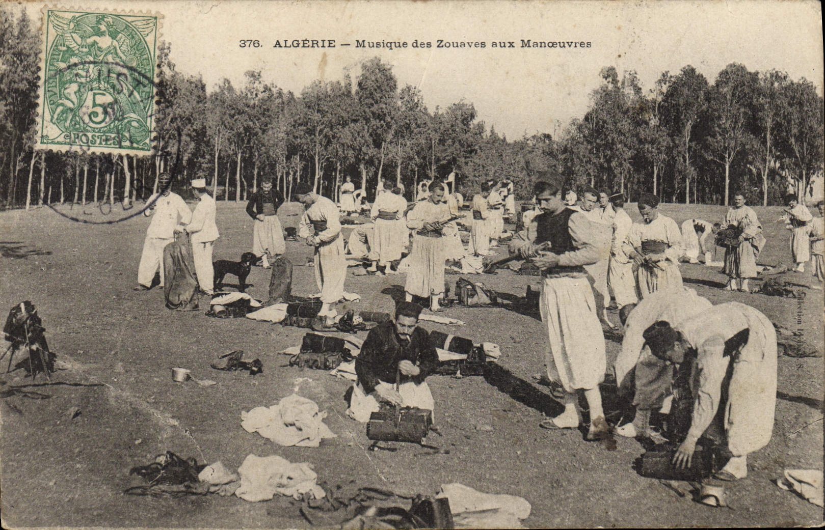 CPA Militaria Algerie Musique des Zouaves aux Manoeuvres