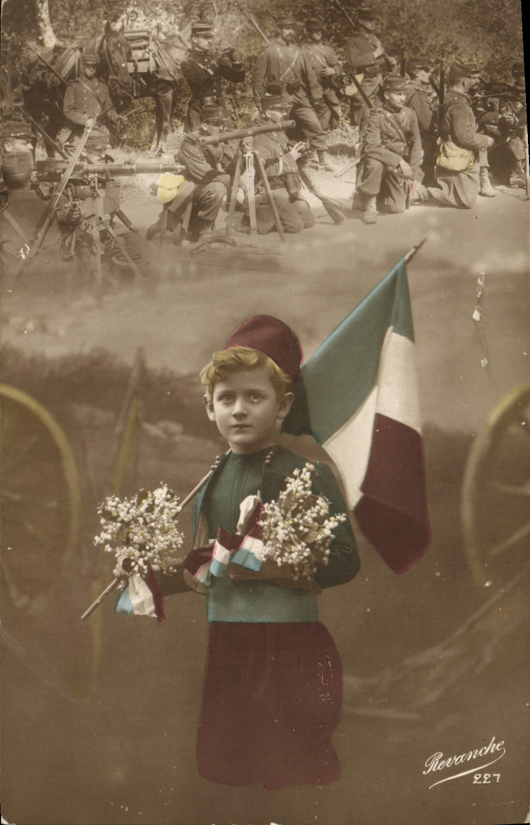 CPA Militaria Enfant Zouave