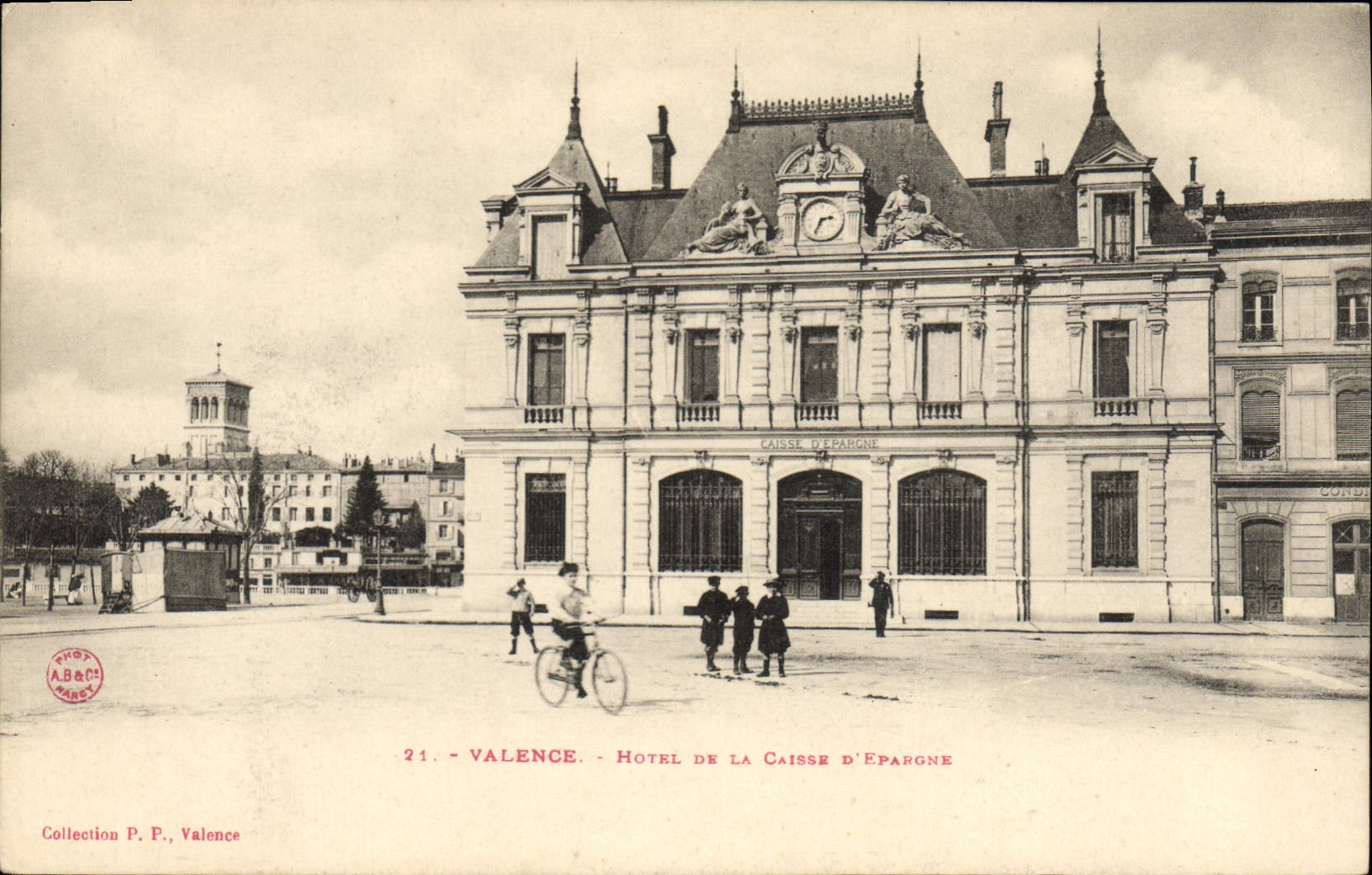 VINTAGE POSTCARD Banque Valence Town hall of the Savings bank Bicycle Cycles