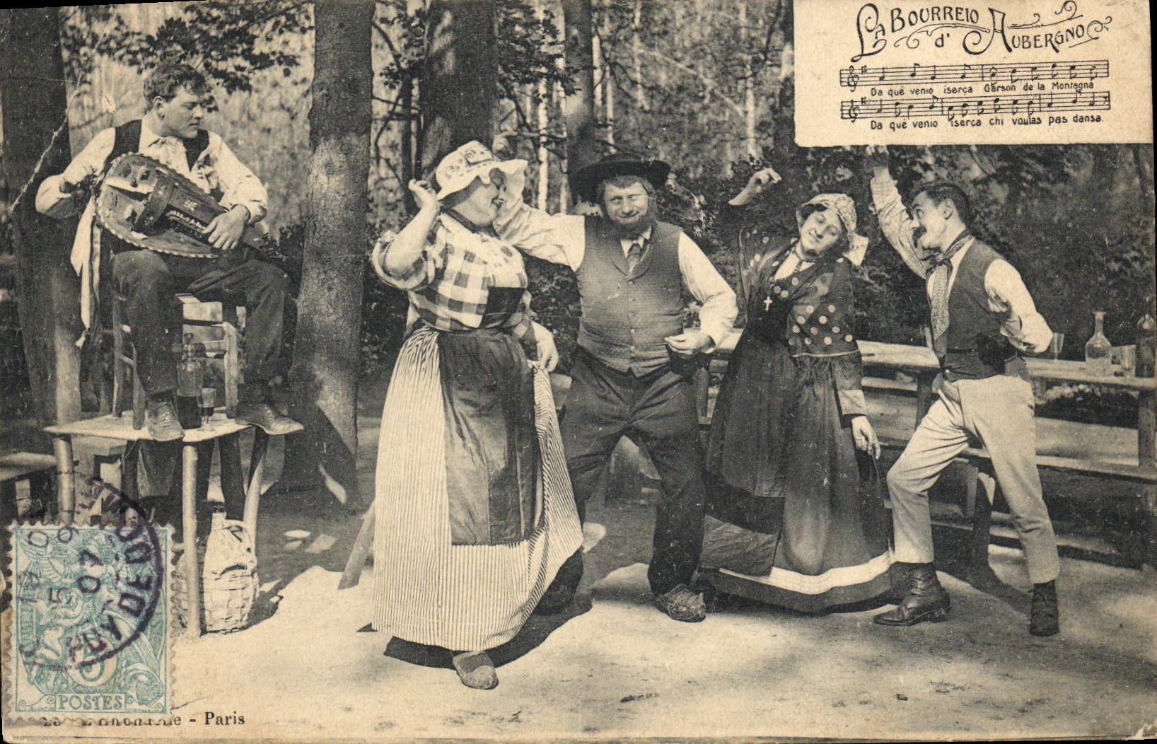 CPA Folklore Auvergne La Bourree