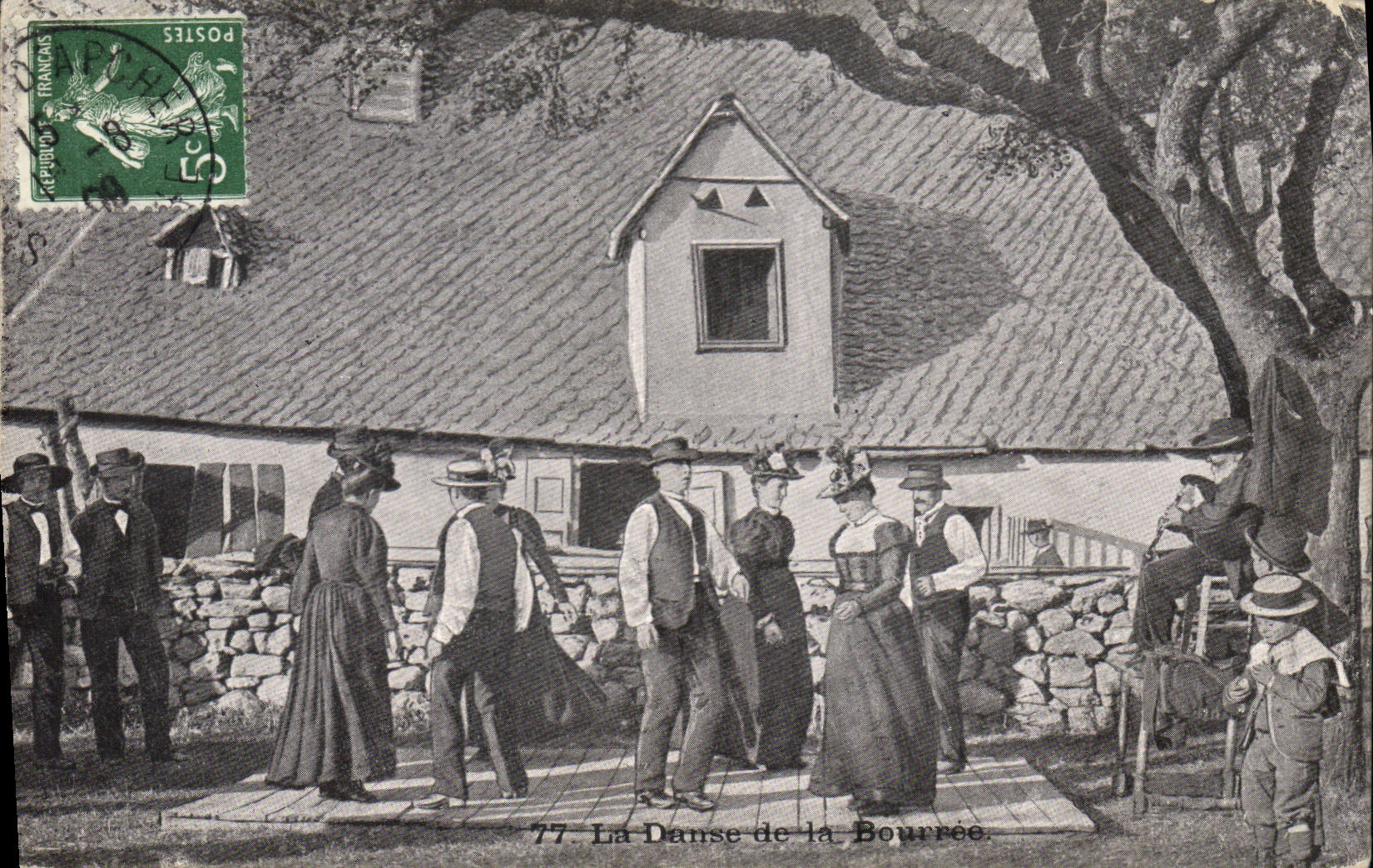 VINTAGE POSTCARD Auvergne Folklore dance of Faggot
