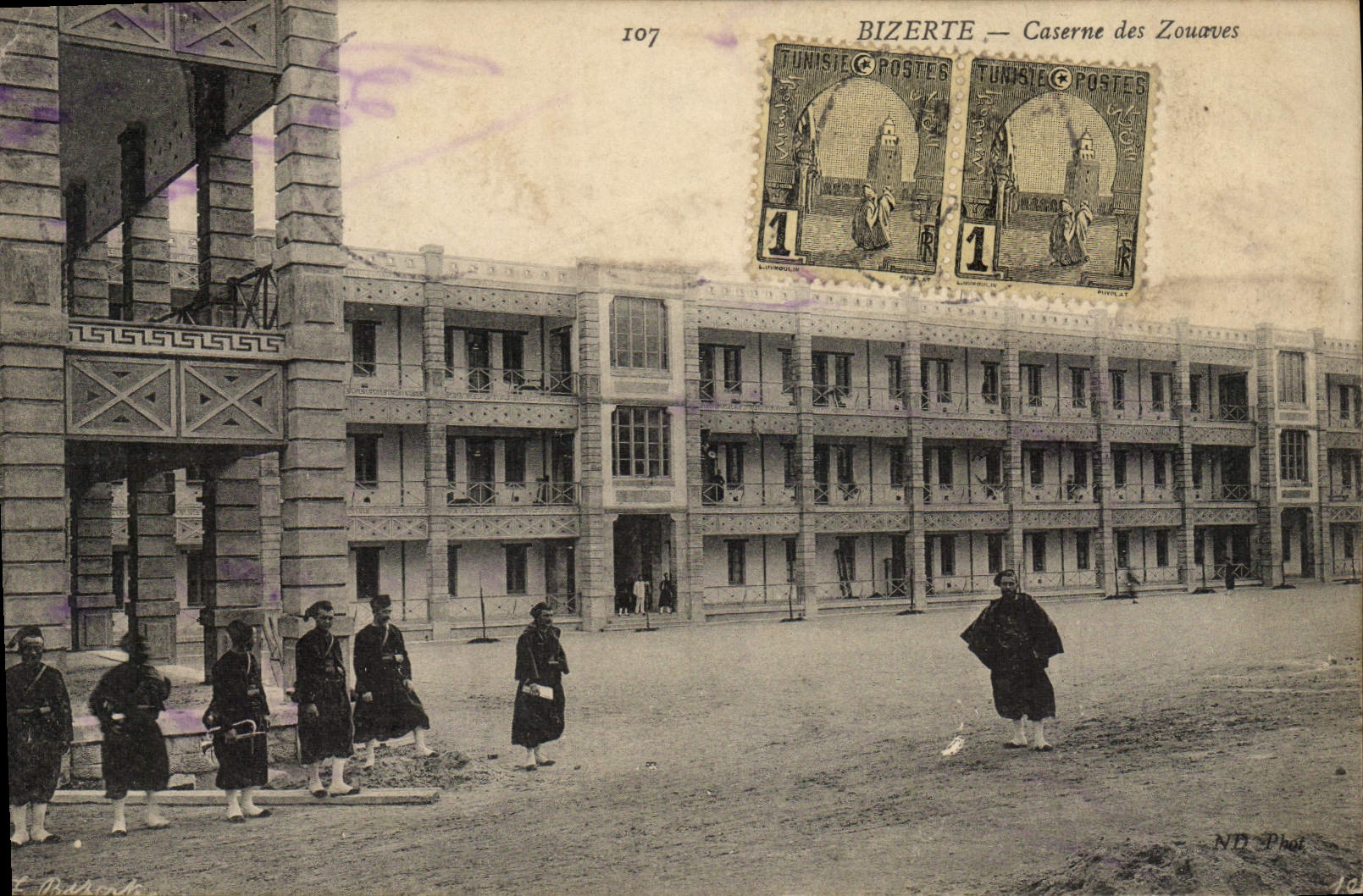 CPA Militaria Tunisie Bizerte Caserne des Zouaves
