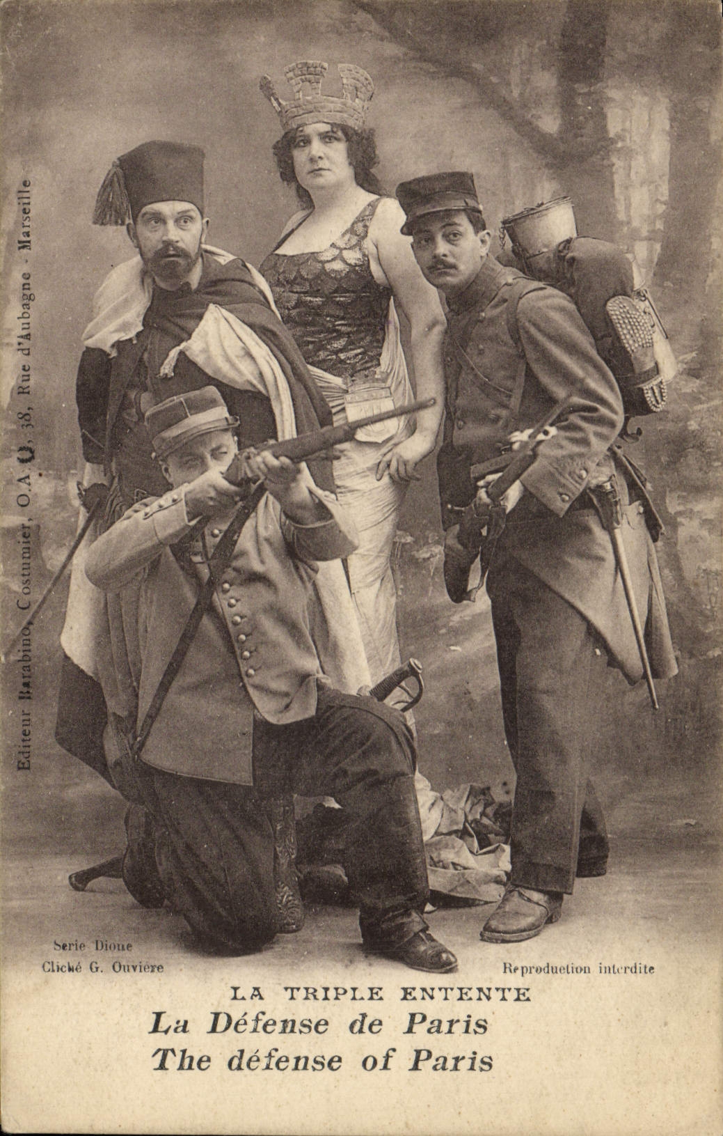 CPA Militaria La Triple Entente La defense de Paris Spahi