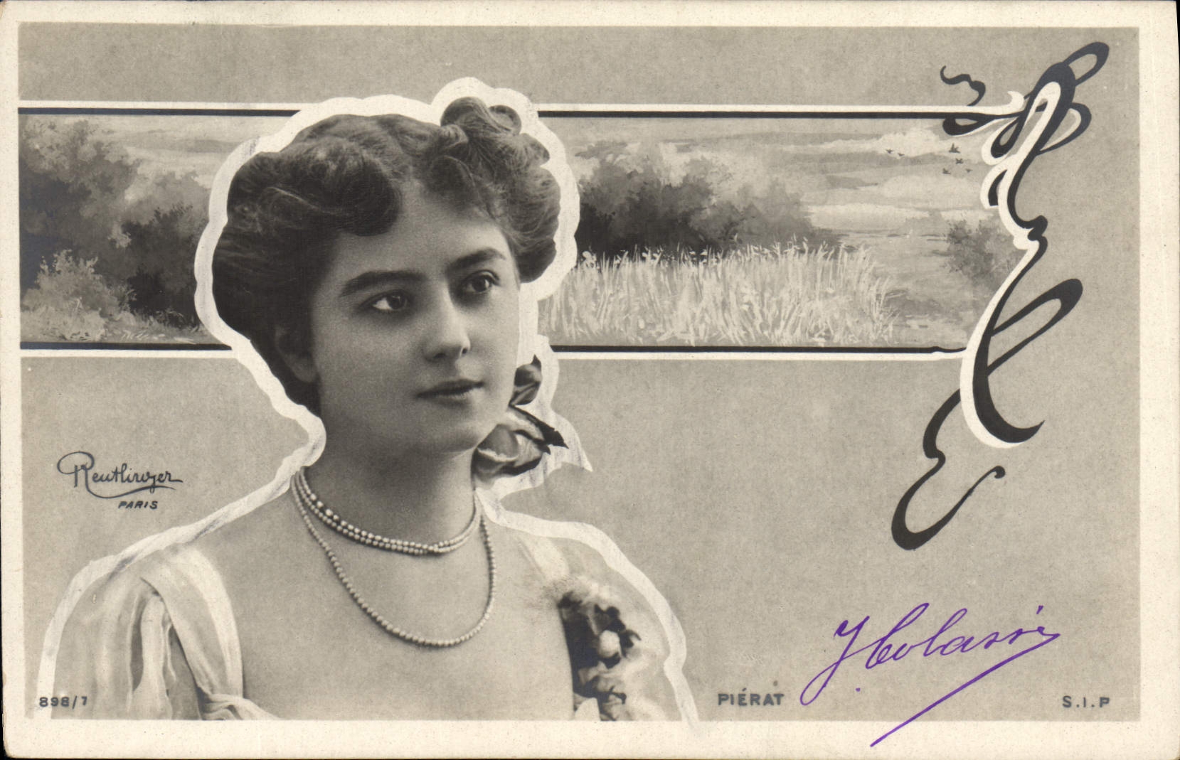 VINTAGE POSTCARD Theater Pierat Woman