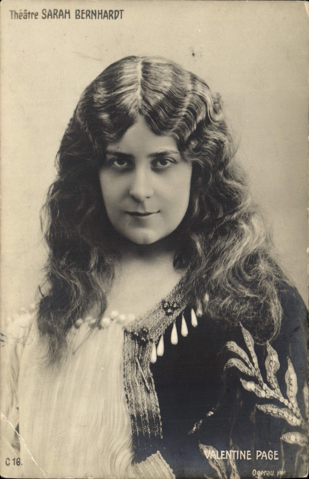 VINTAGE POSTCARD Theater Woman Sarah Bernhardt Valentine Page