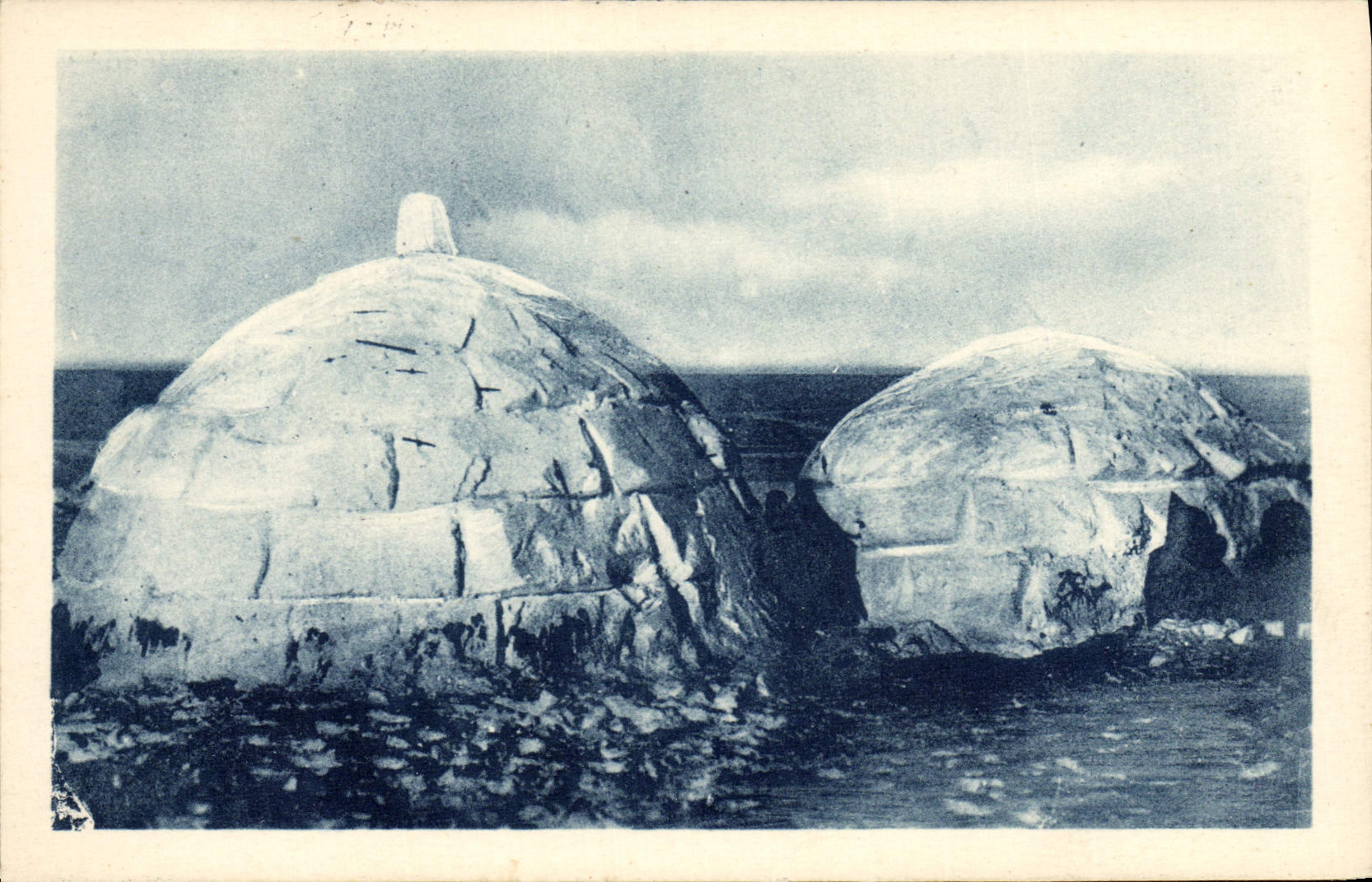 CPA Polaire Amerique du Nord Missions des Oblats de Marie immaculee Esquimaux Iglou Igloo