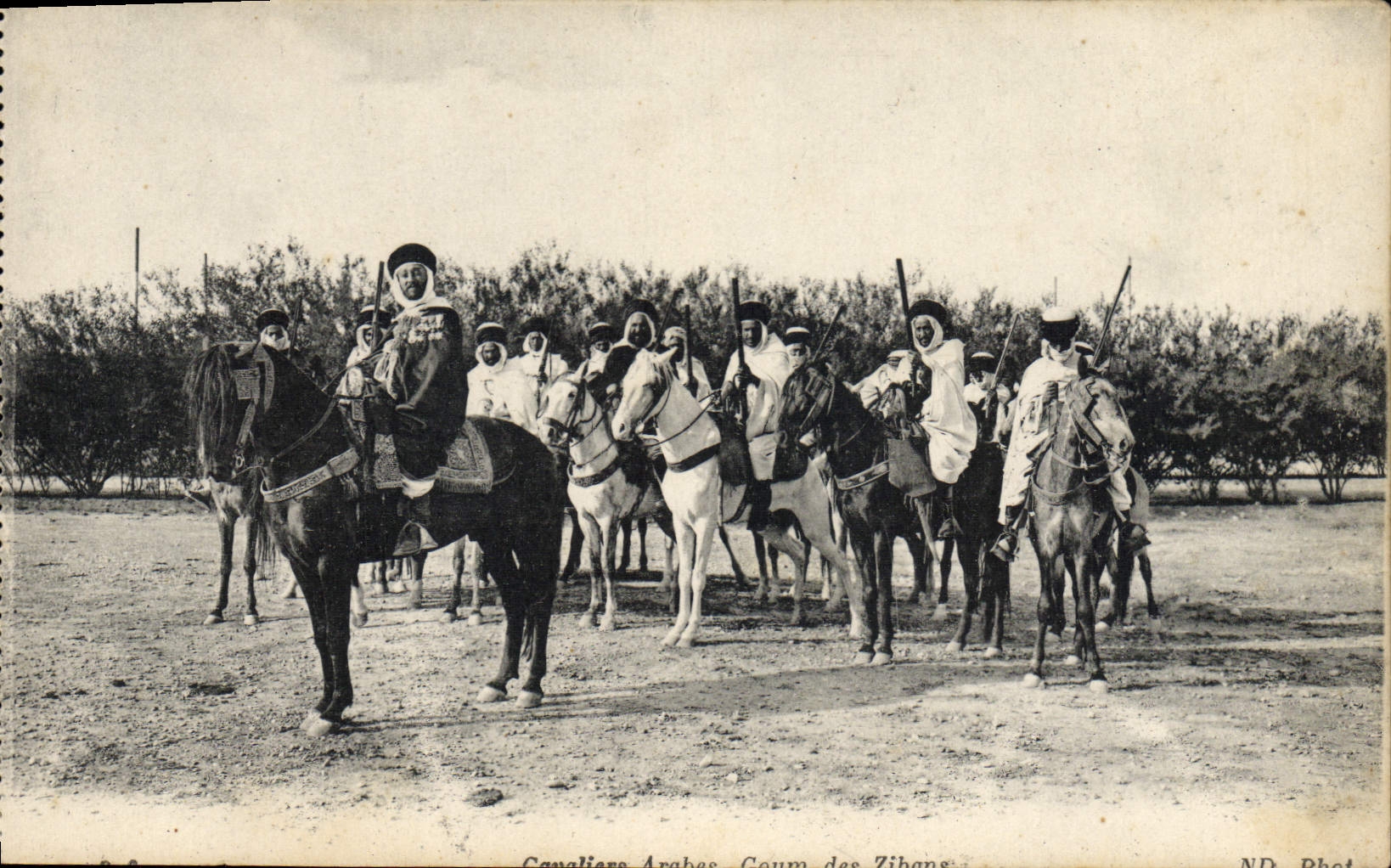 Jinetes árabes Goum de Militaria de la POSTAL de la VENDIMIA de Zihans