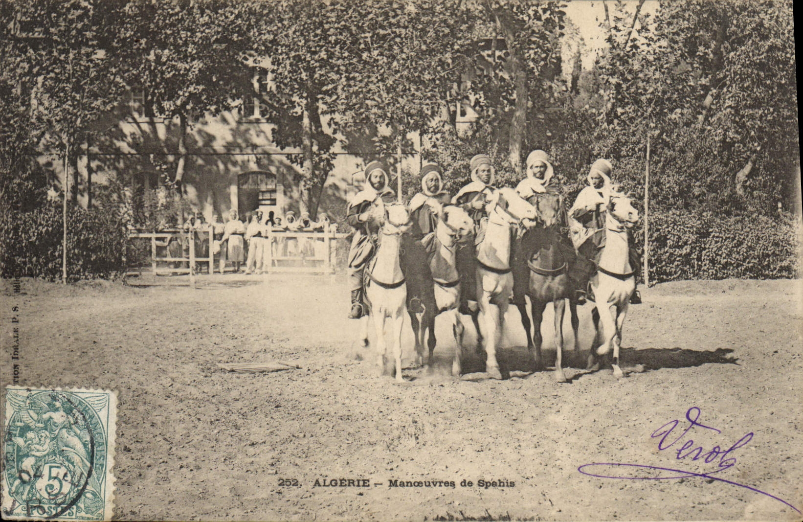 CPA Militaria Algerie Manoeuvres de Spahis