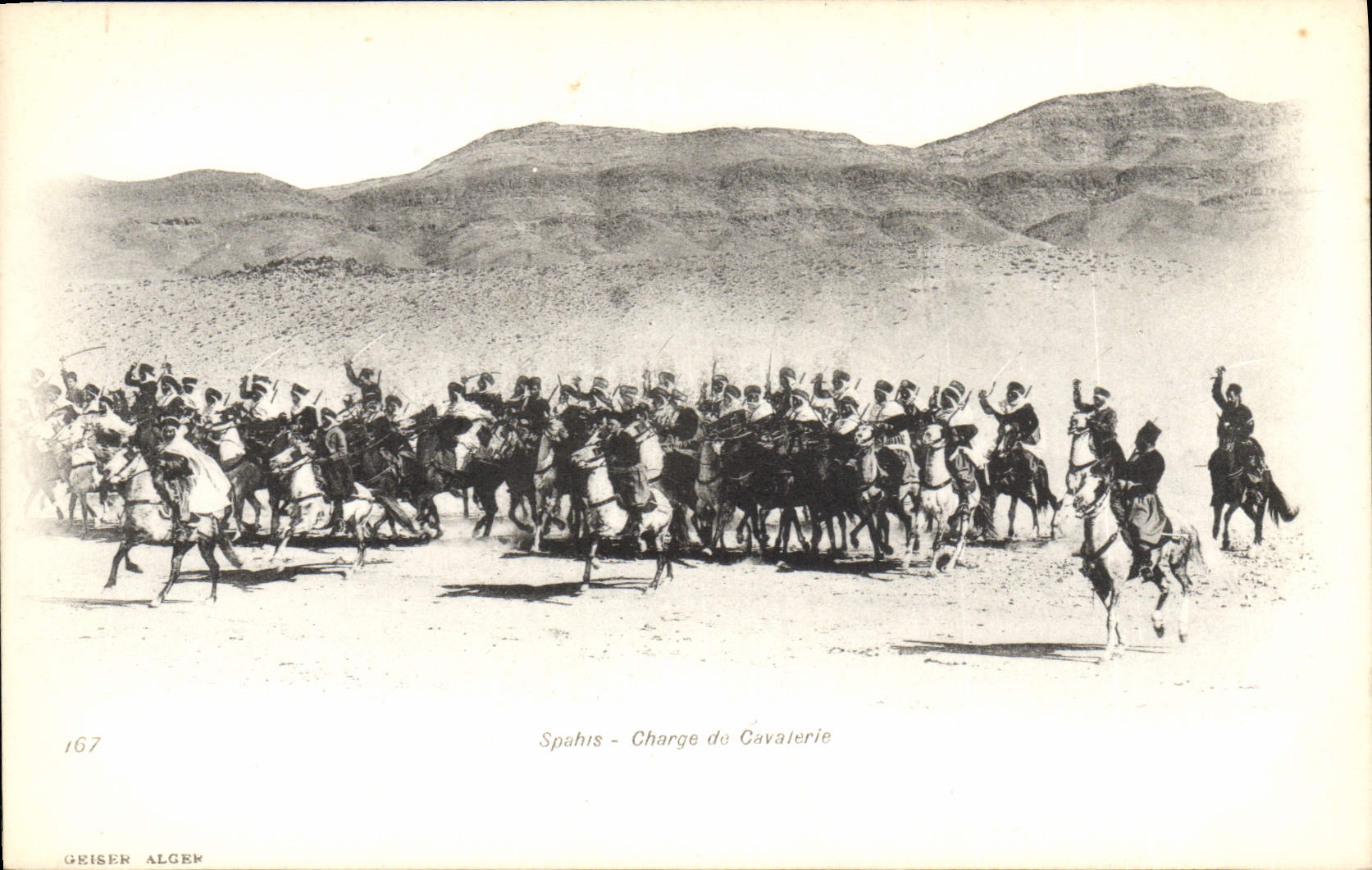 Cargas de Militaria Spahis de la POSTAL de la VENDIMIA con caballería