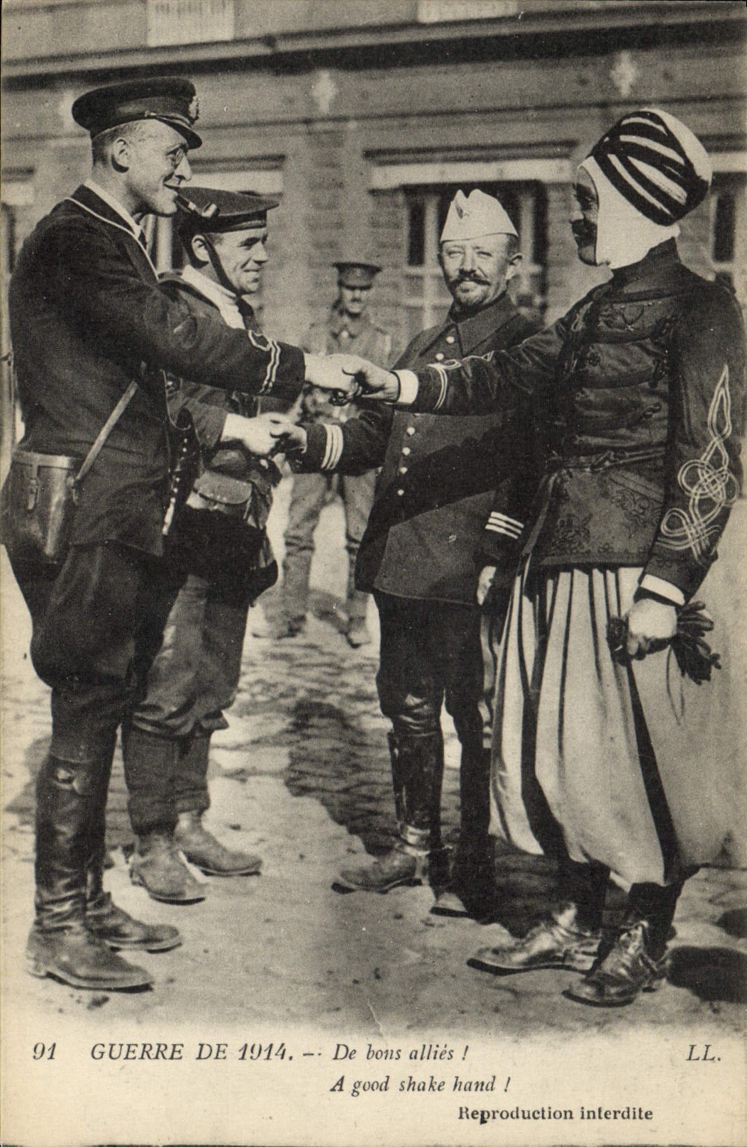 CPA Militaria De bons allies