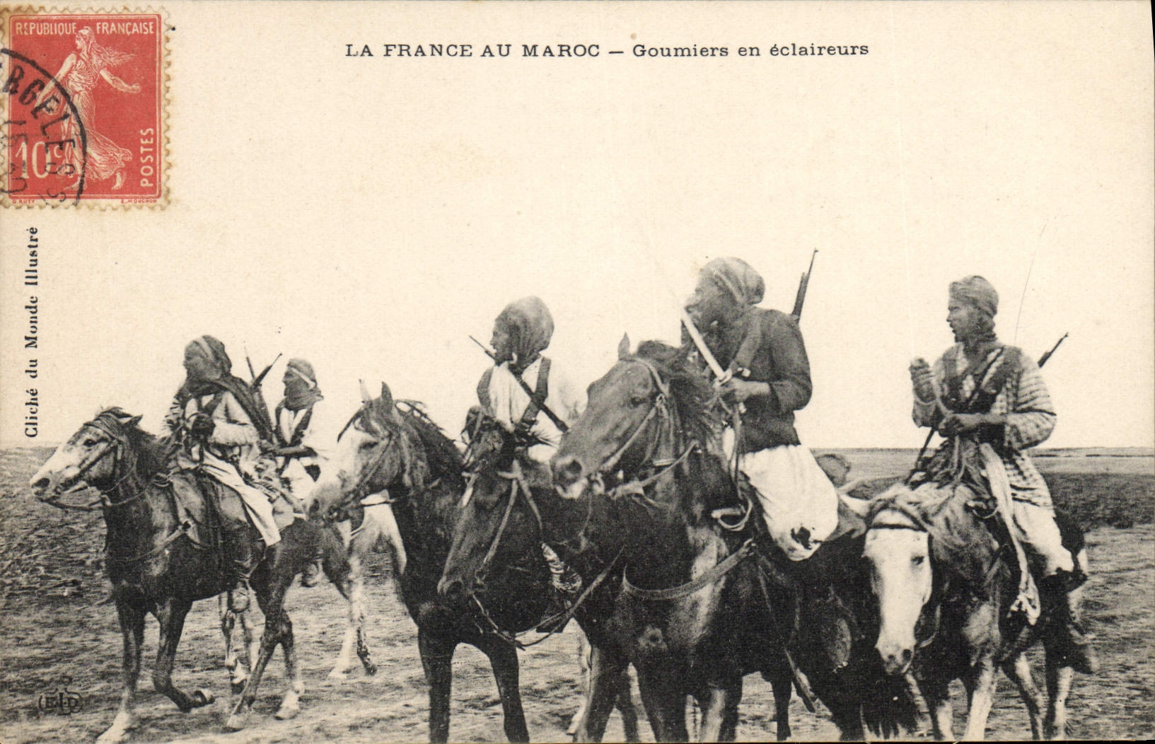 CPA Militaria La France au Maroc Goumiers en eclaireurs