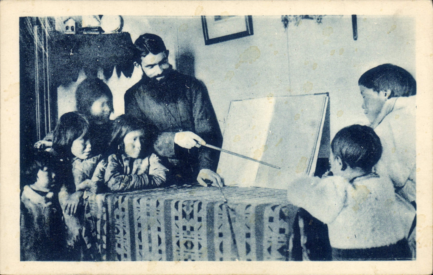 CPA Polaire Missions des oblats de Marie Immaculee Esquimaux