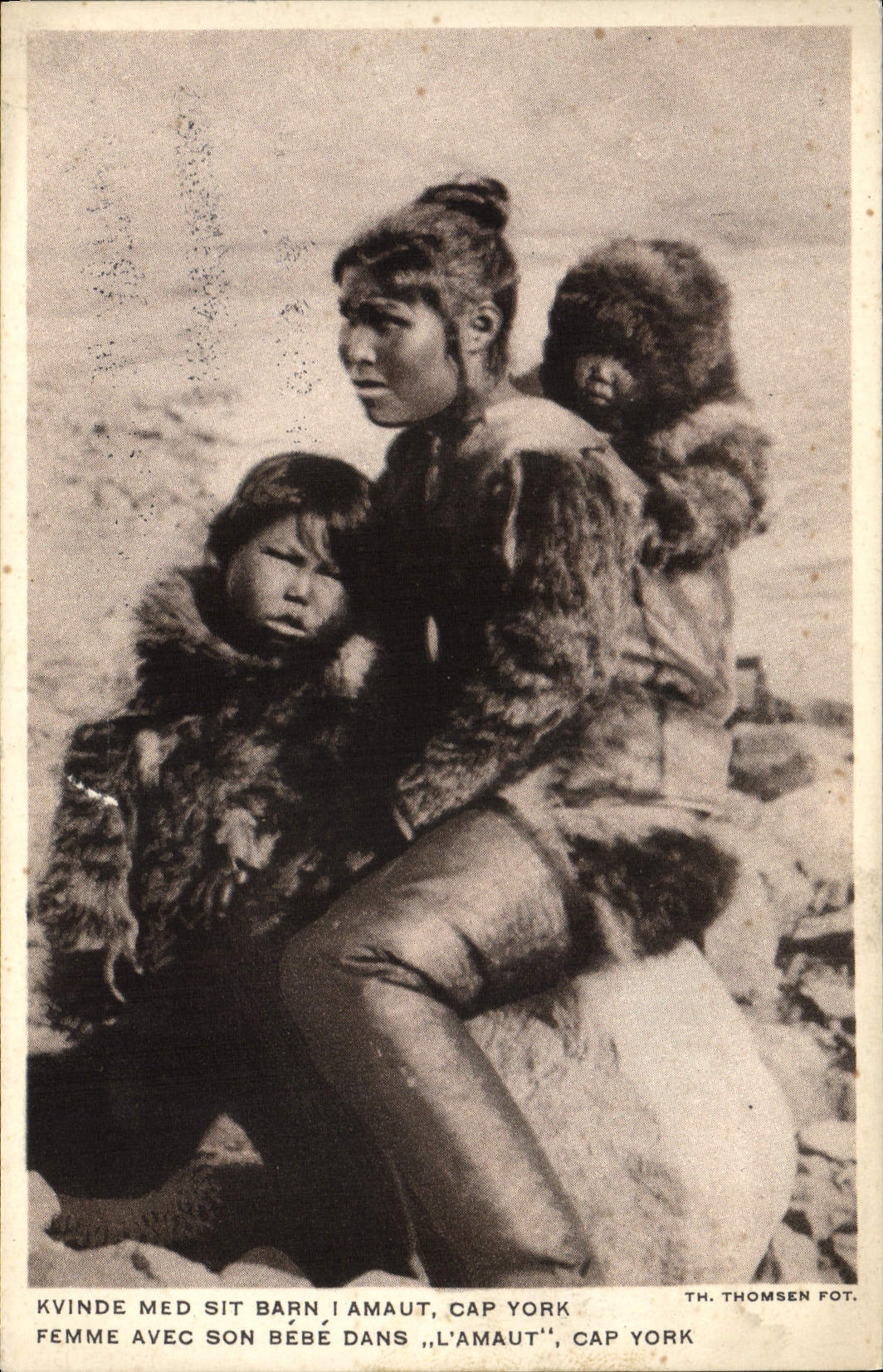 VINTAGE POSTCARD Polar Woman with her baby in Amaut Cape York Paris House of Denmark Fair Colonial 1931