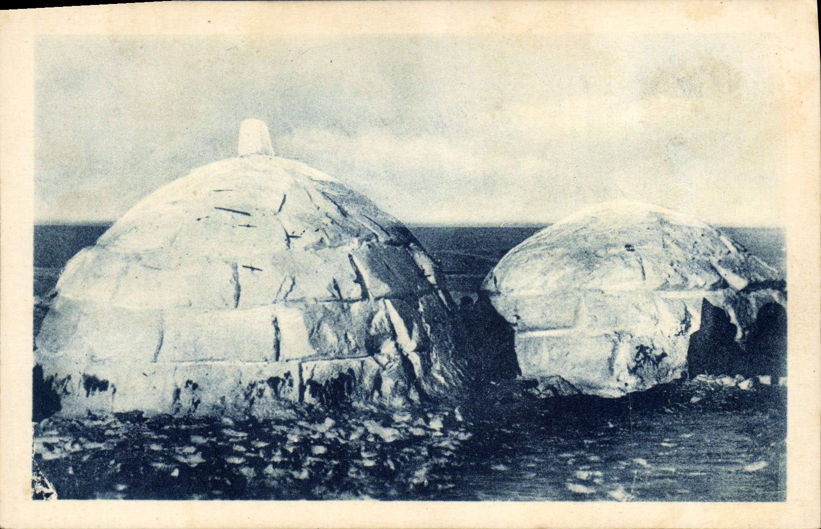 VINTAGE POSTCARD Polar Missions of the oblats of Immaculate Marie Eskimos Igloo