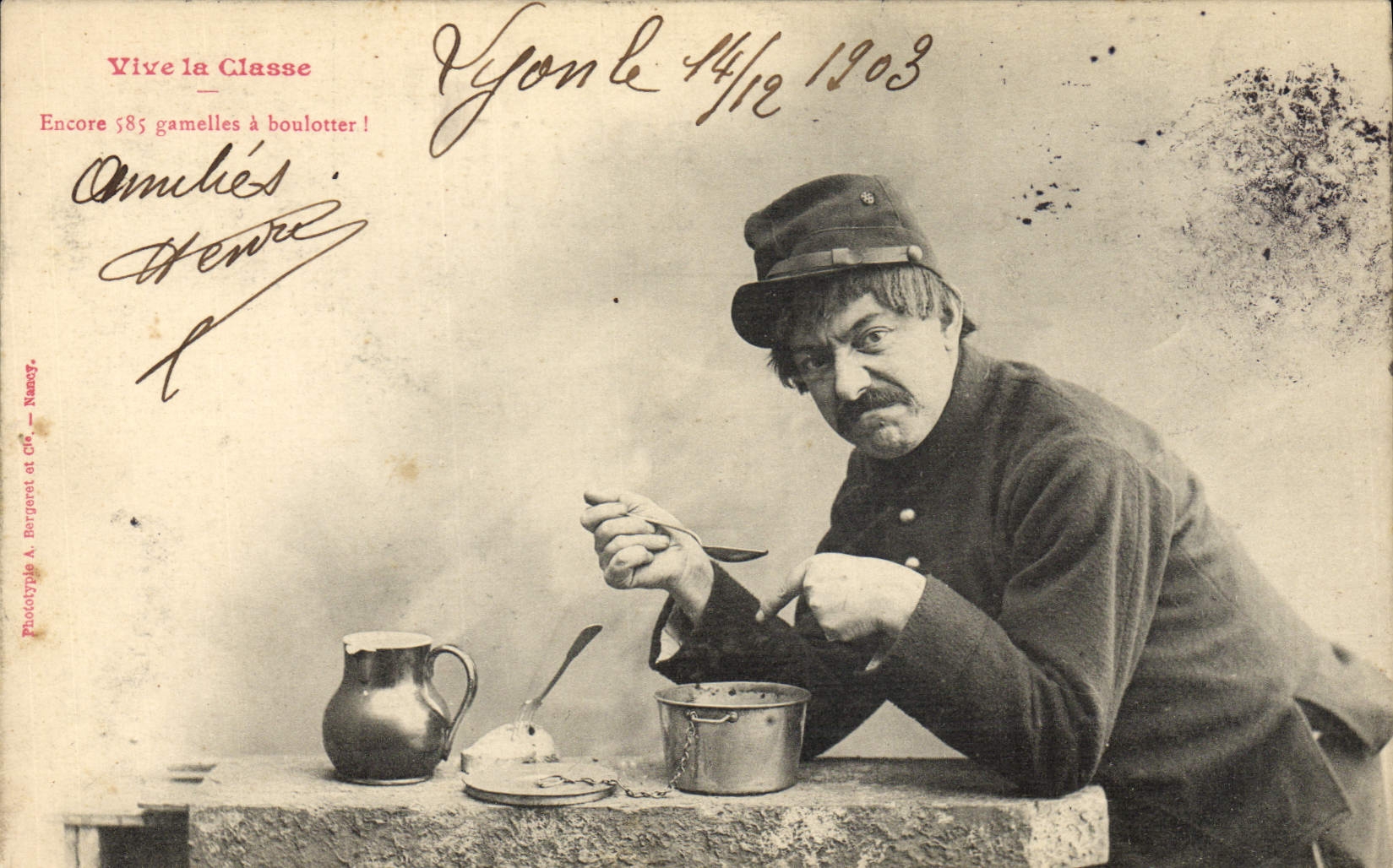 VINTAGE POSTCARD Fantaisie Lives the Militaria Class