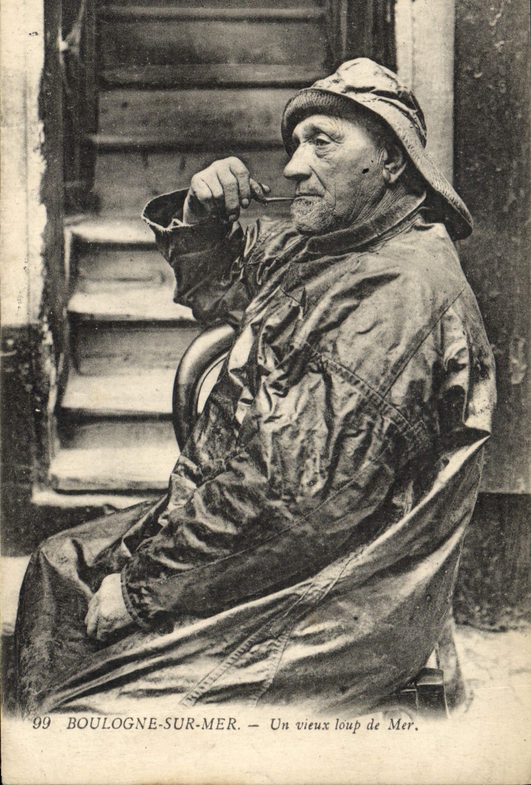 CPA Peche Boulogne sur Mer Un vieux loup de mer