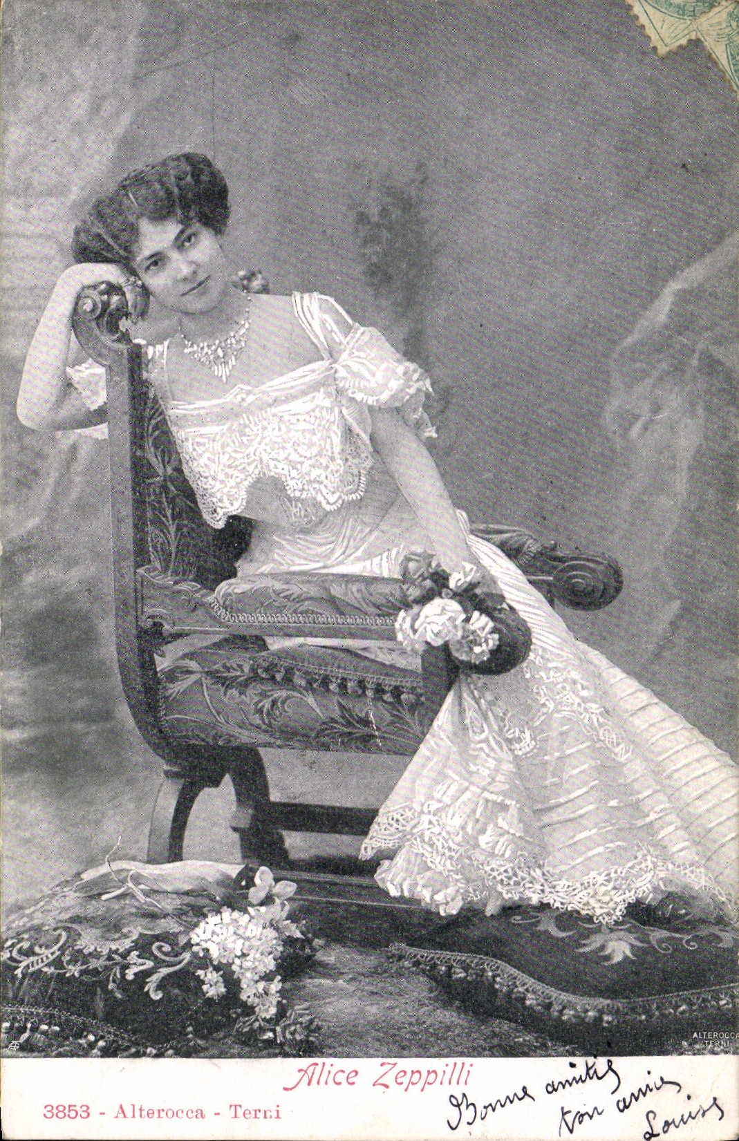 VINTAGE POSTCARD Woman Theater Alice Zeppilli