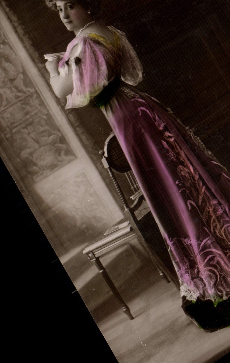 VINTAGE POSTCARD Woman Labady Theater