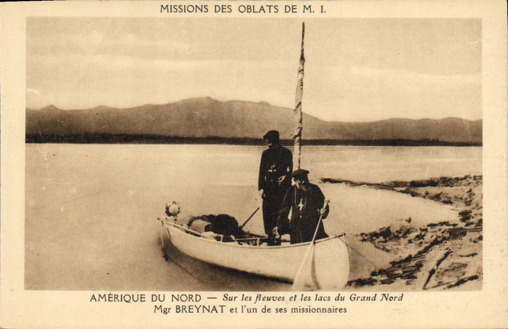 CPA Polaire Missions des Oblats de Marie Immaculee Amerique du Nord Sur les fleuves et les lacs du Grand Nord Mgr Breynat et l'un de ses missionnaires