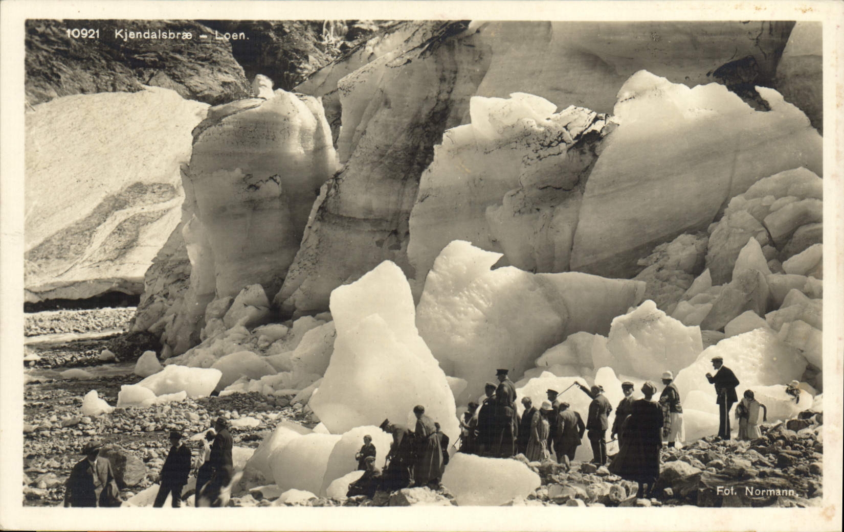VINTAGE POSTCARD Polar Kjendalsbrae Loen