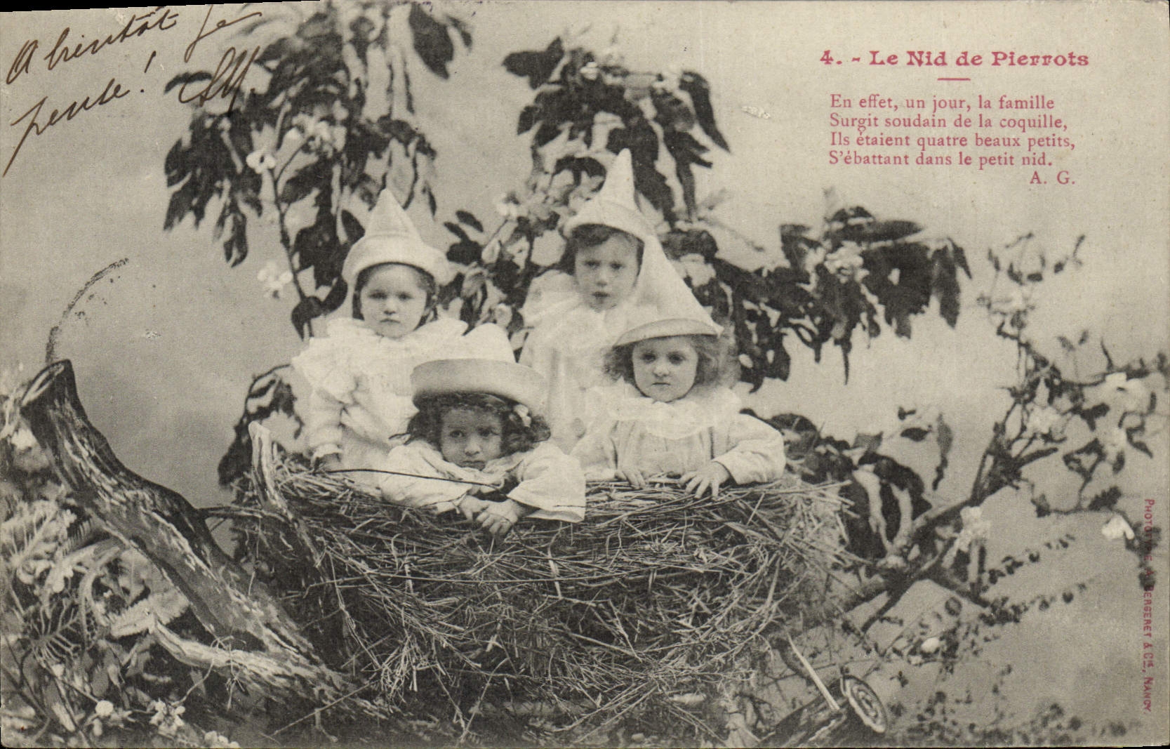 CPA Fantaisie Le nid de Pierrots