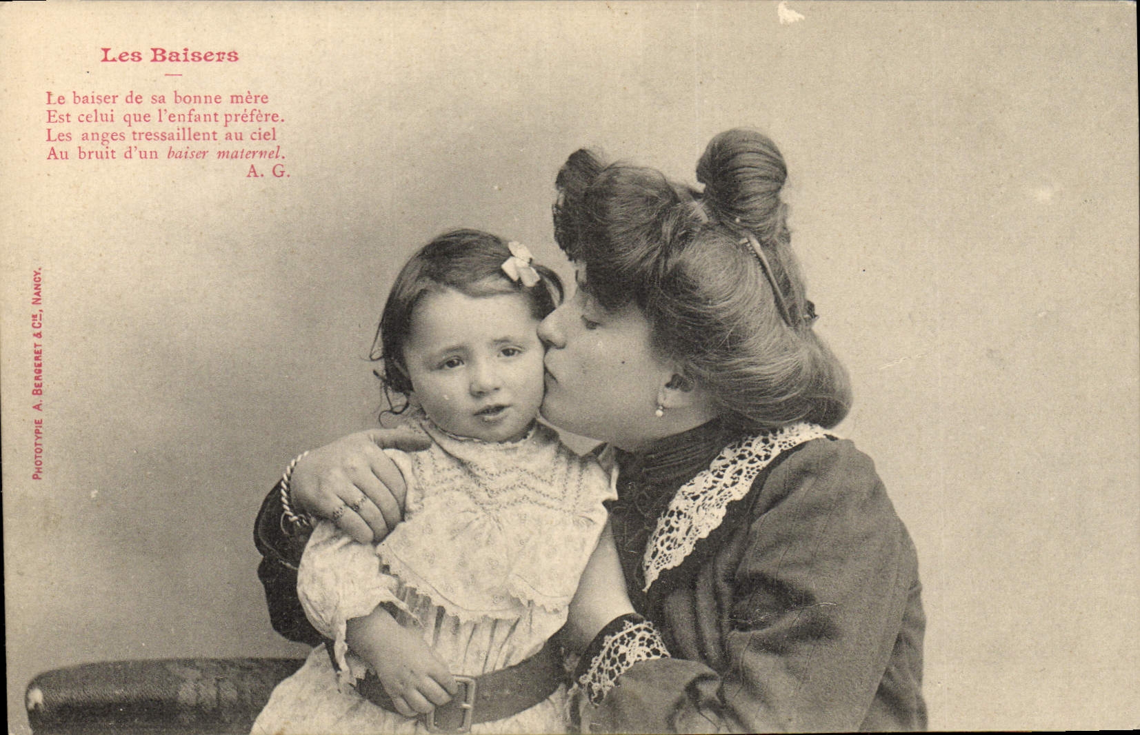 VINTAGE POSTCARD Fantasy Woman kisses