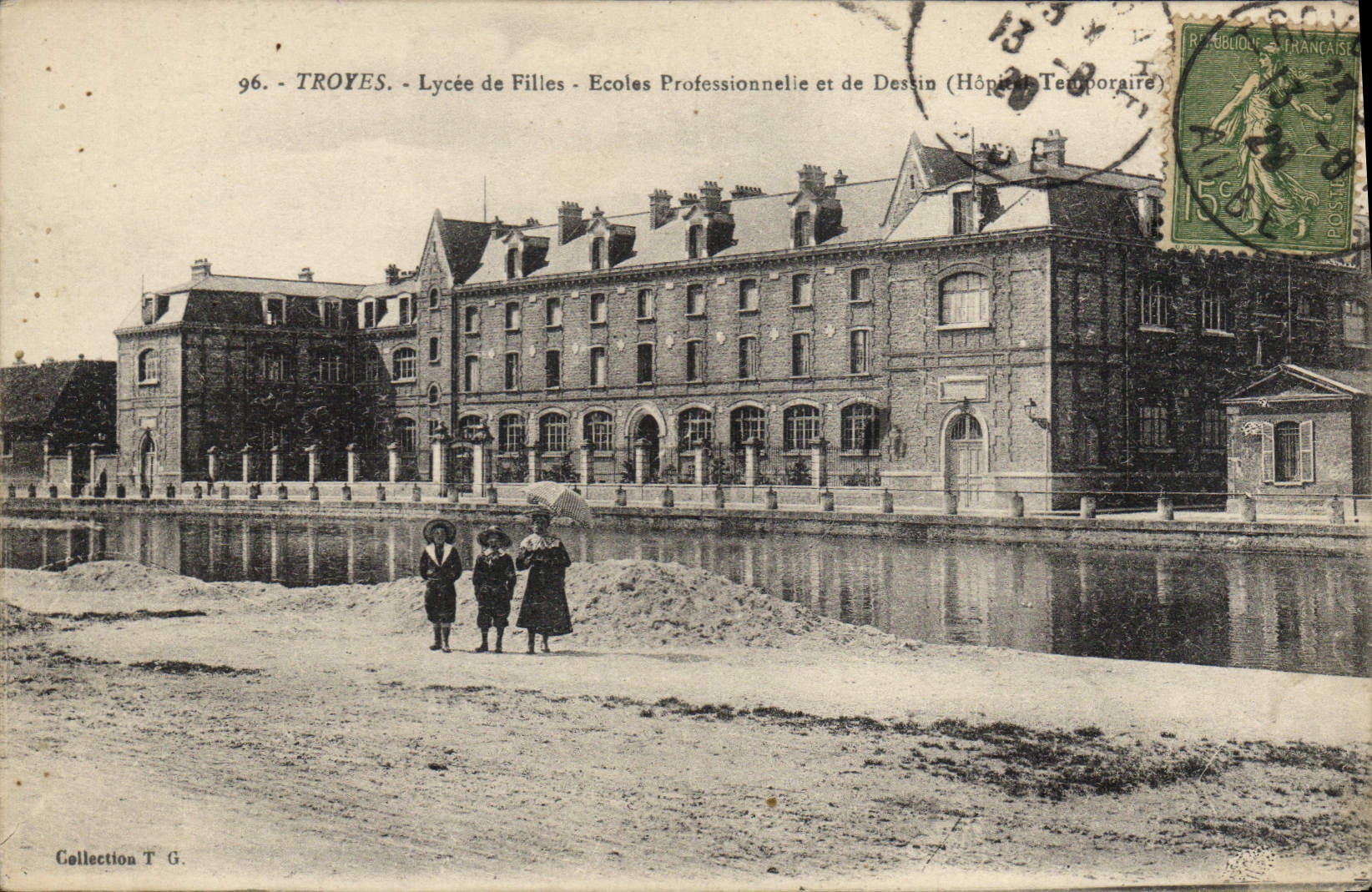 CPA Militaria Sante Troyes Lycee de Filles Ecoles professionnelles et de dessin Hopital Temporaire