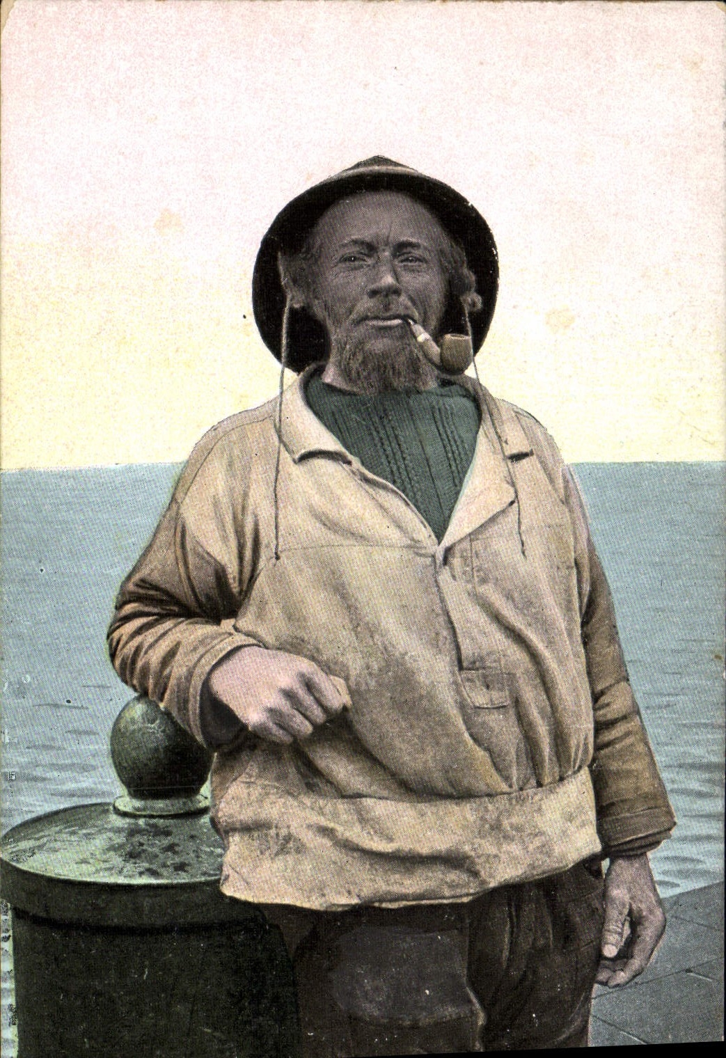 Vintage Postcard Fishes an old seaman