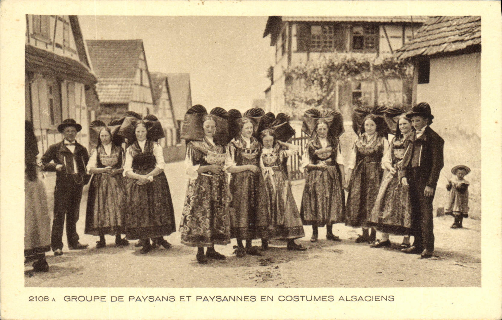 Vintage Postcard Folklore Groups peasants and country-women in Alsatian costumes Alsace