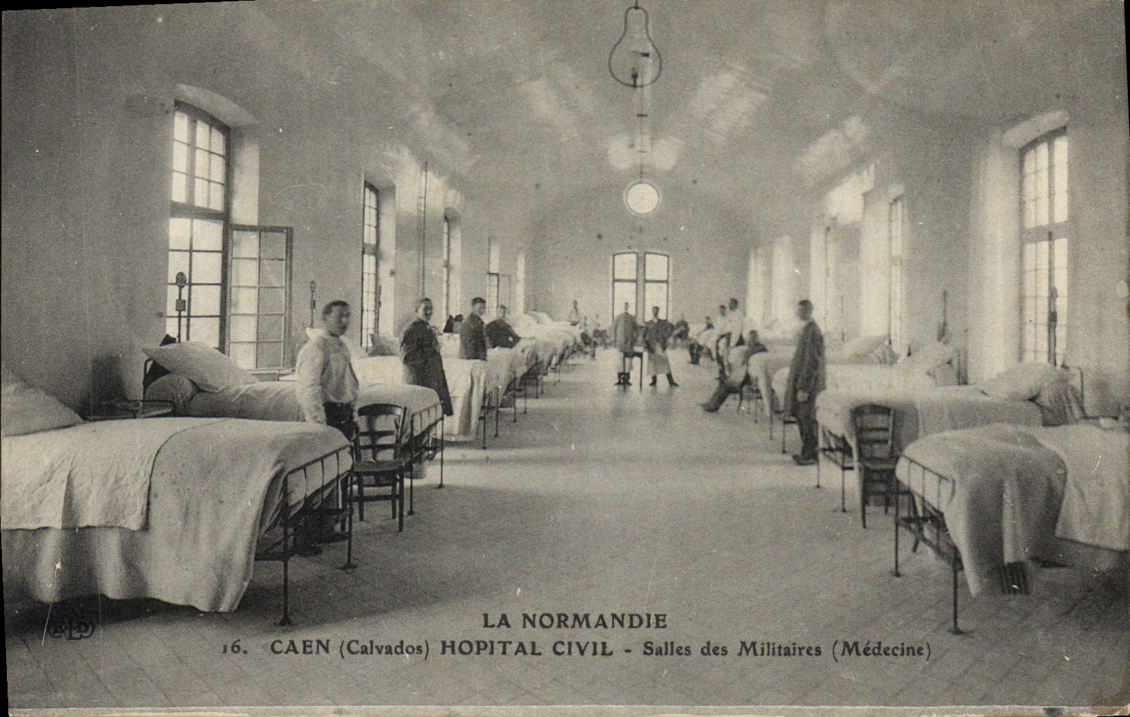 Vintage Postcard Militaria Caen Civil Hospital Rooms of the soldiers Medicine