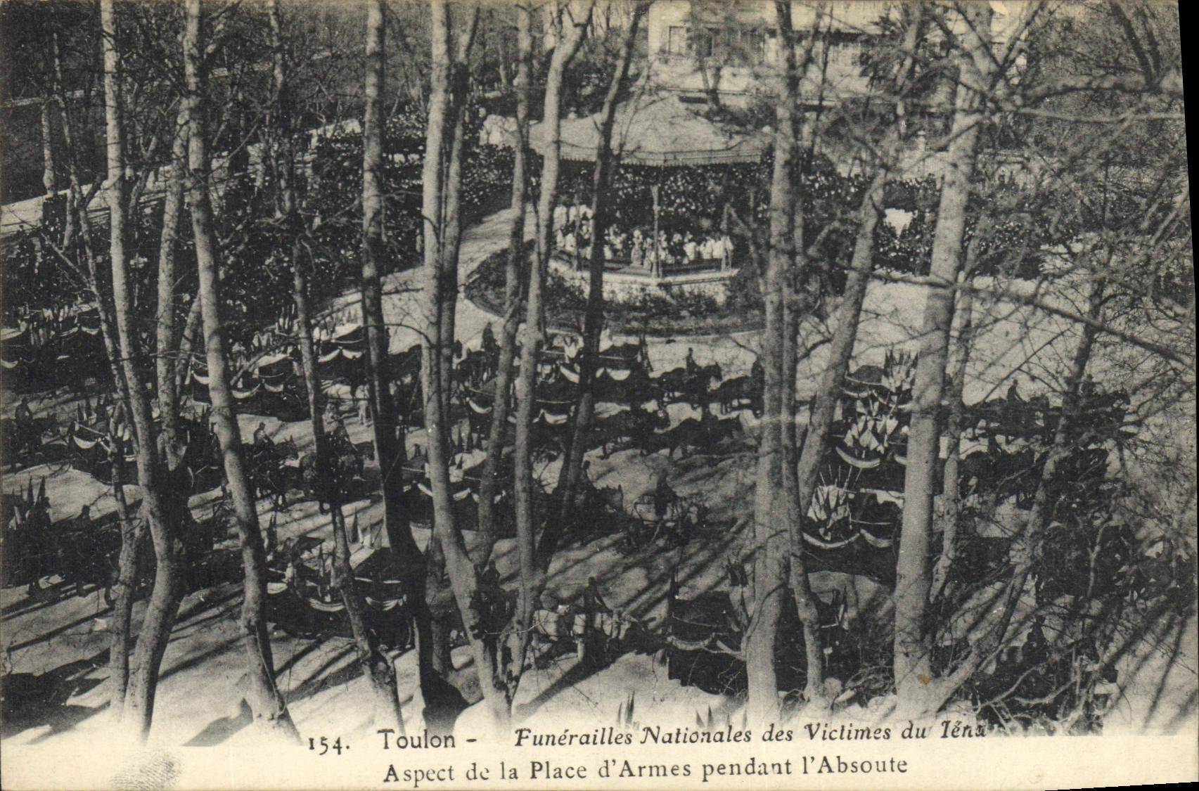 Vintage Postcard Dead national Funeral of the victims of Iena Toulon Aspect of the place of weapons during exonerated