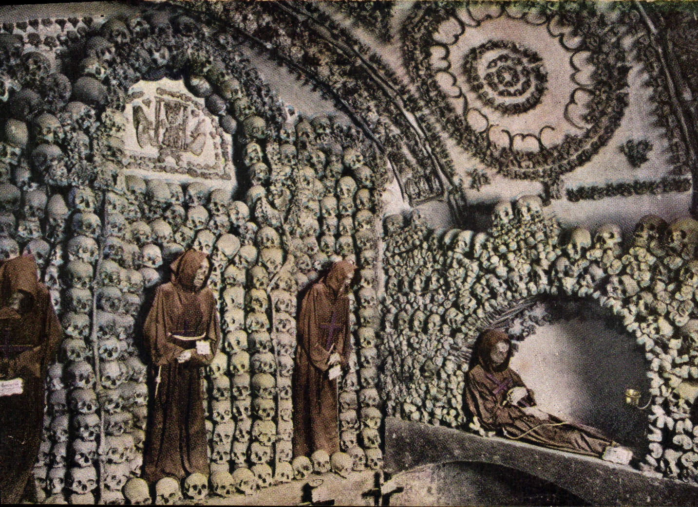 Vintage Postcard Dead Roma Cimitero dei Cappucini Chiesa dei Cappucini