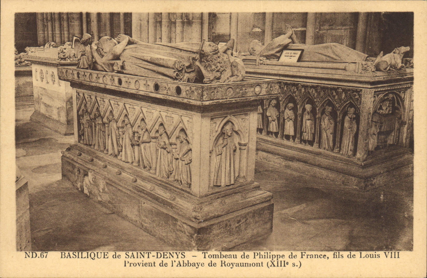 CPA Mort Basilique de Saint Denis Tombeau de Philippe de France