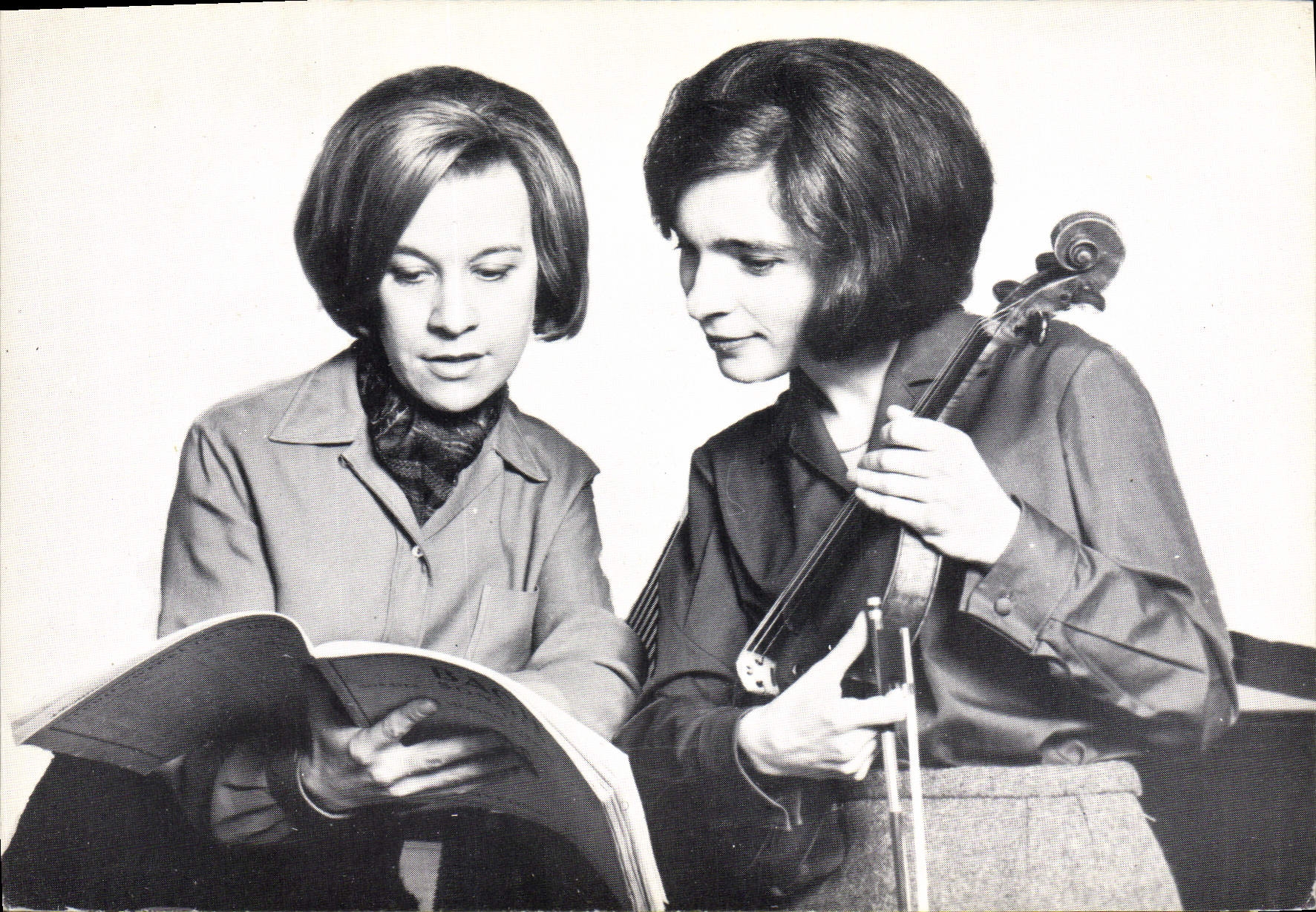 Modern Postcard Clara bonaldi Sylvaine Billier