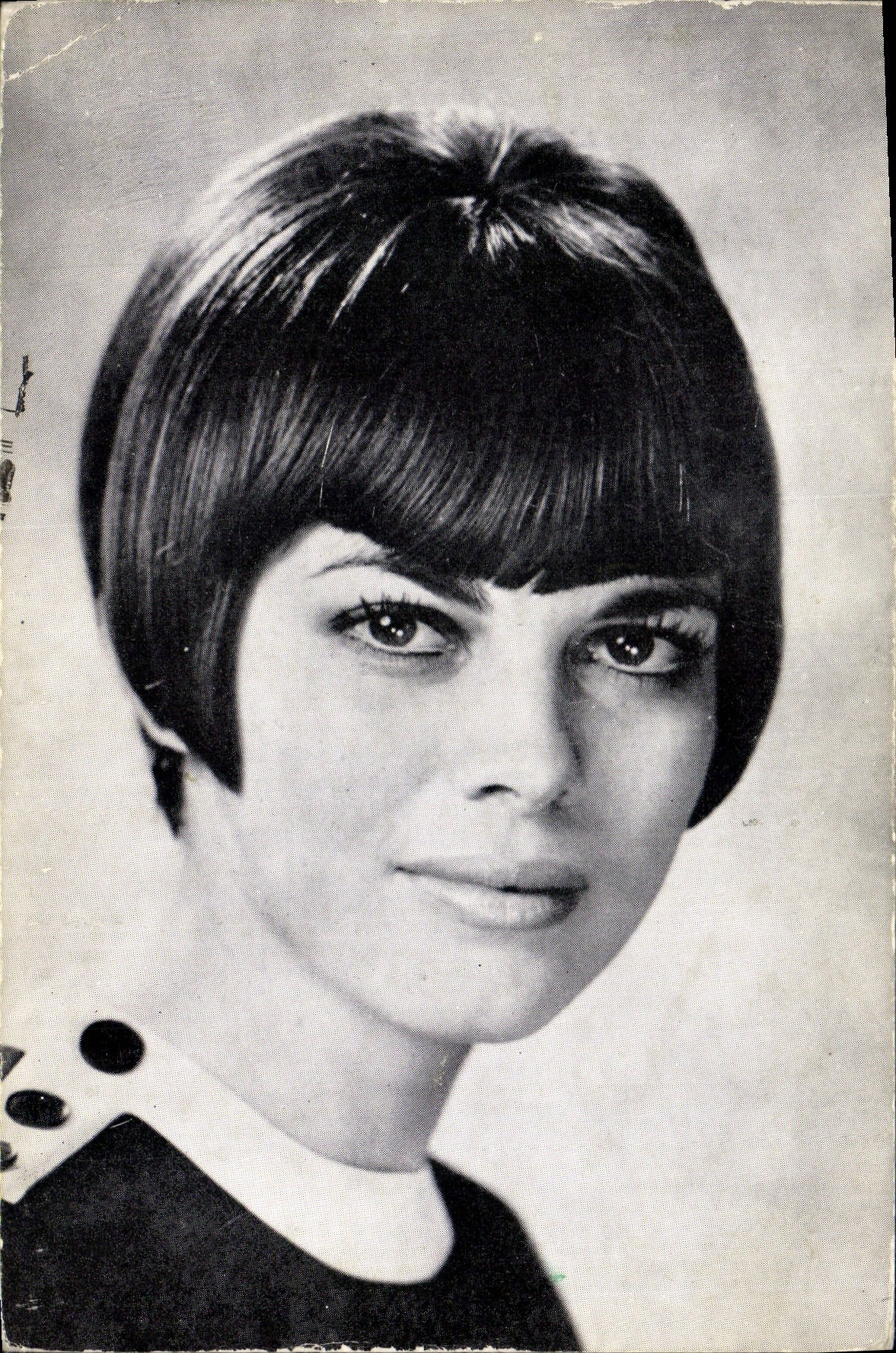 Postal Mireille Mathieu