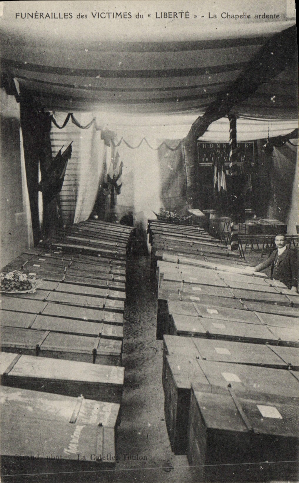 Vintage Postcard Dead Funeral of the victims of Freedom the chapel of rest