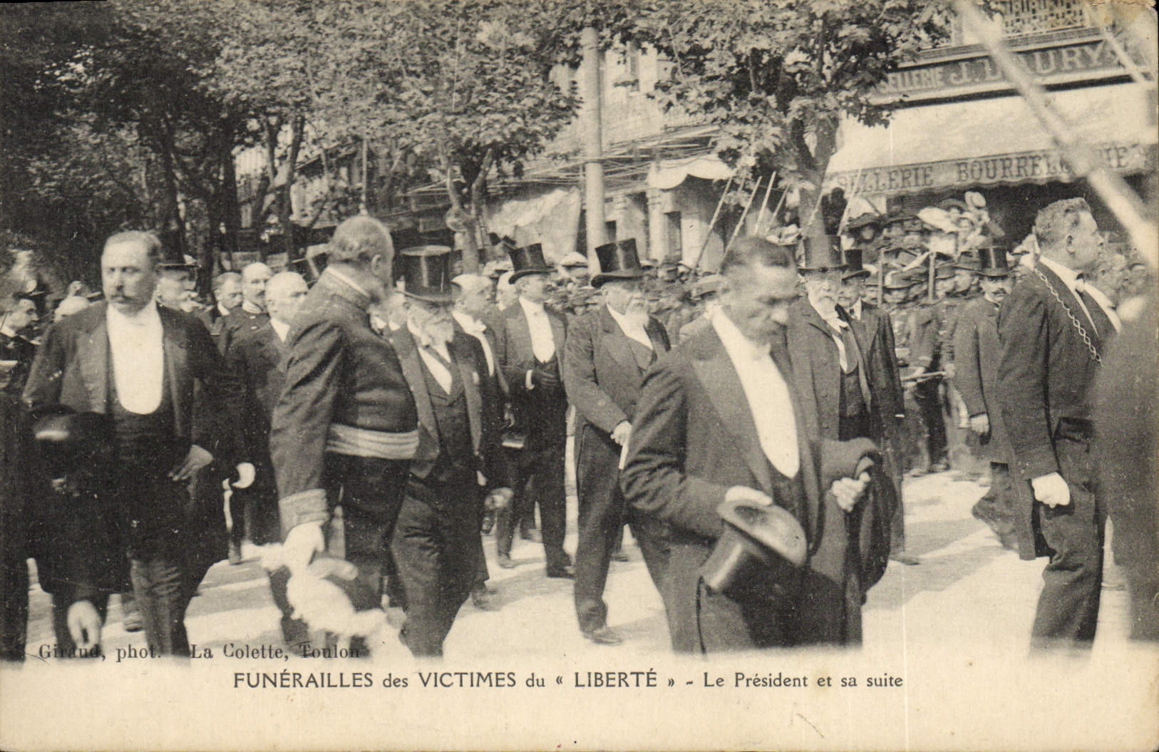 Vintage Postcard Dead Funeral of the victims of Freedom the president and his continuation
