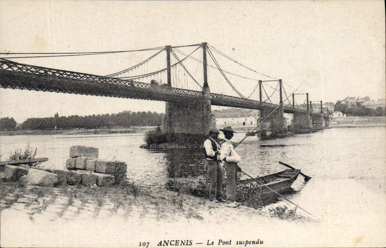 CPA Peche Pecheur Ancenis Le pont suspendu
